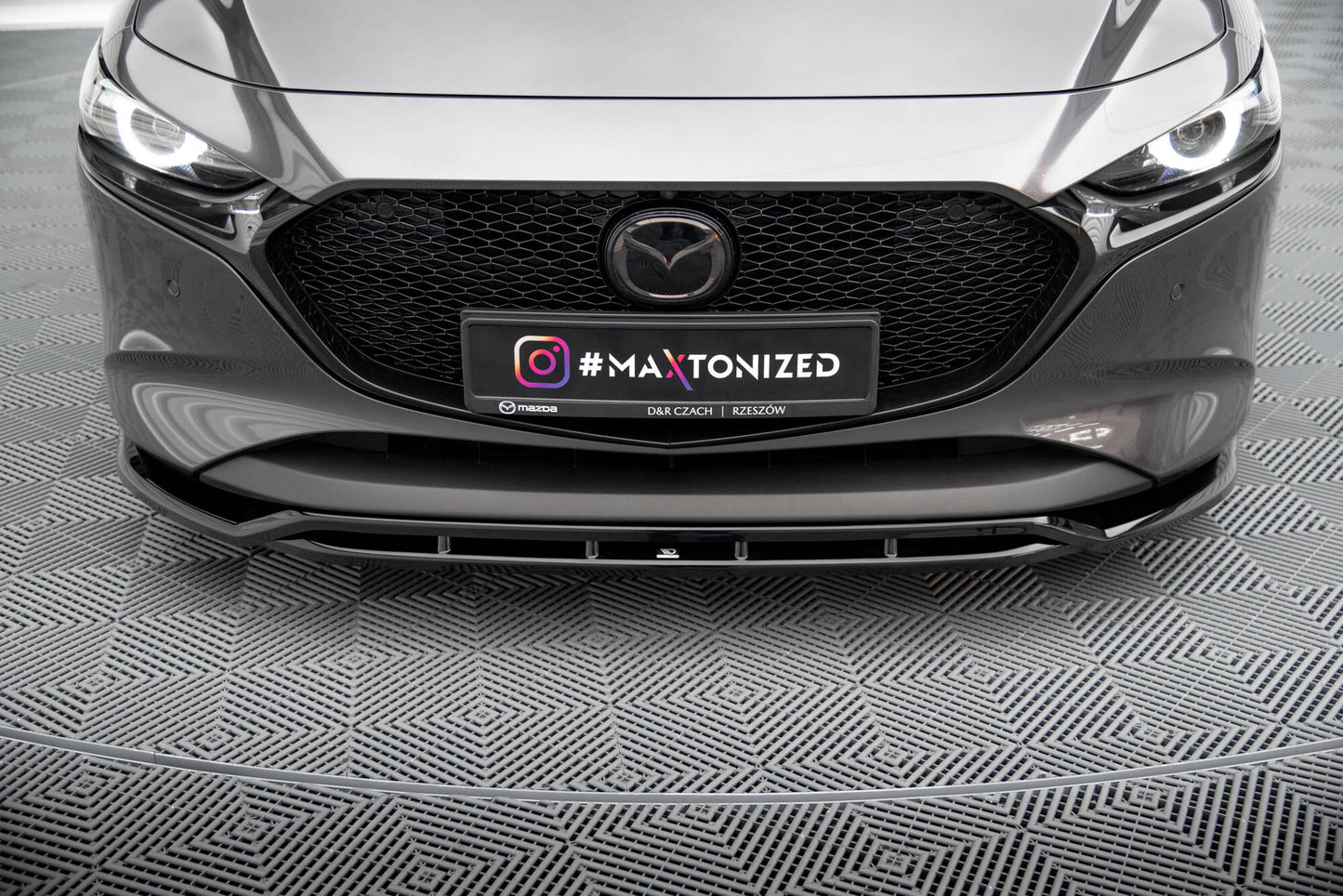 Front Ansatz V.2 für Mazda 3 Mk4 schwarz Hochglanz