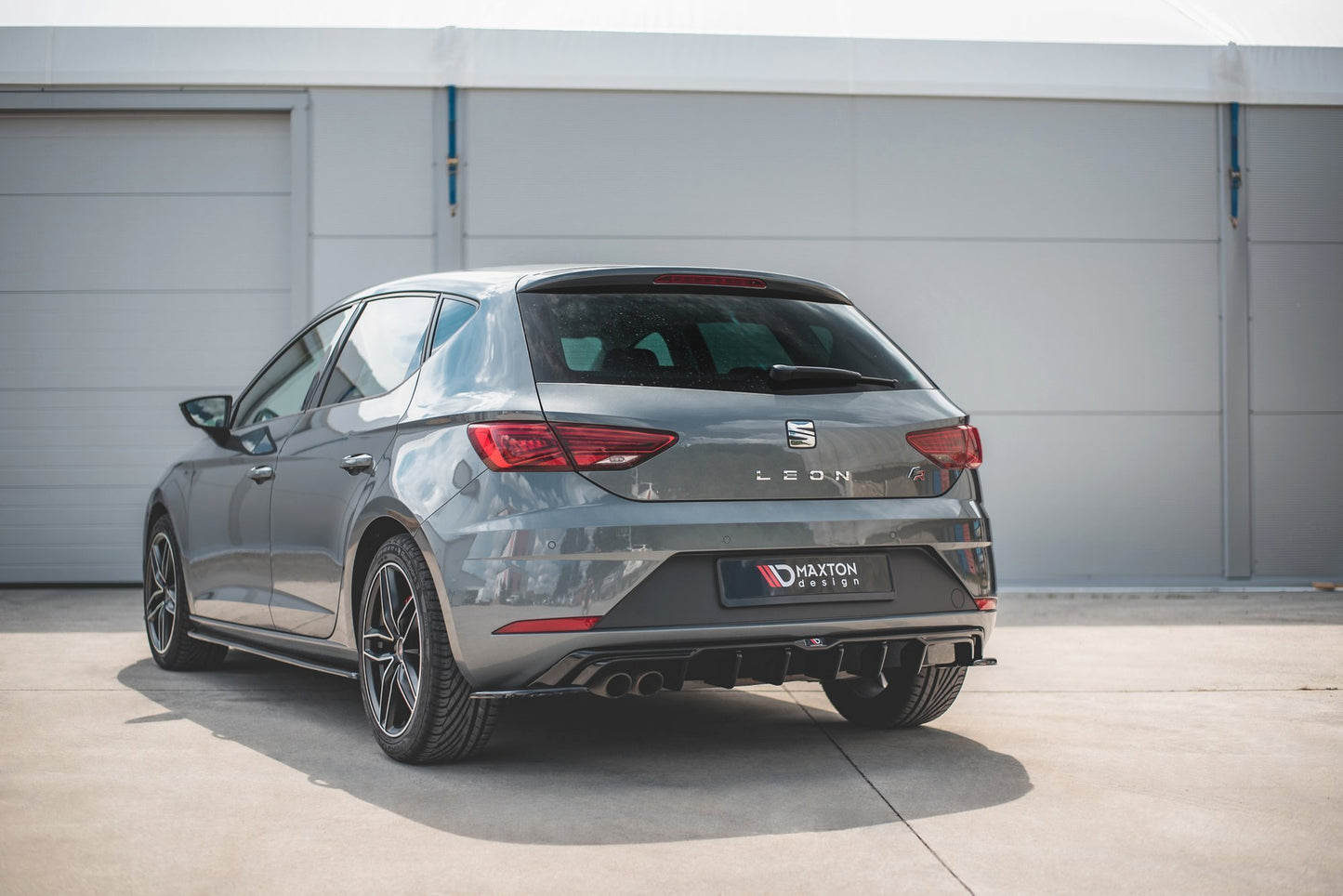 Diffusor Heck Ansatz für SEAT Leon Mk3 FR Facelift schwarz Hochglanz