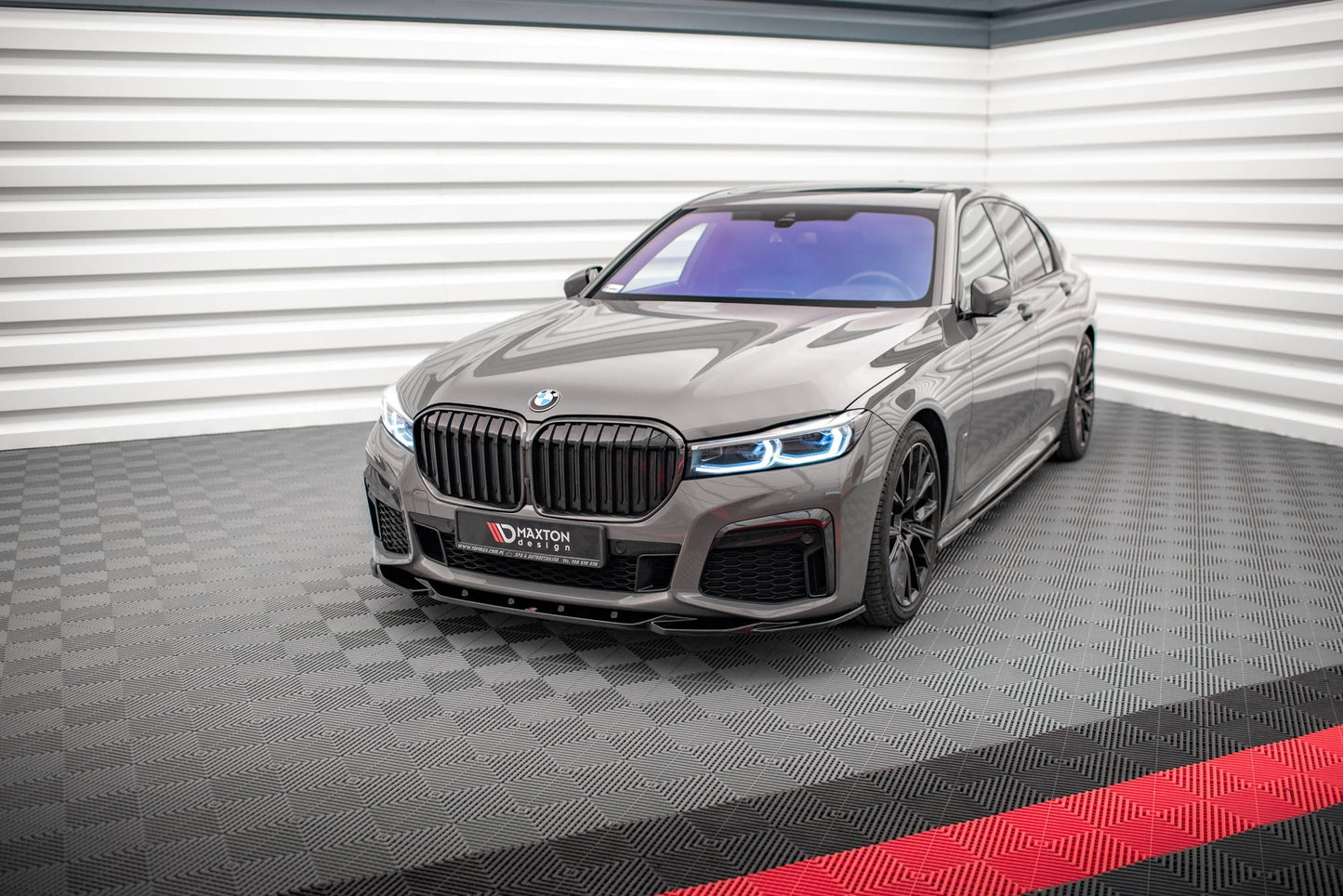 Front Ansatz V.2 für BMW 7 M-Paket G11 / G12 Facelift schwarz Hochglanz