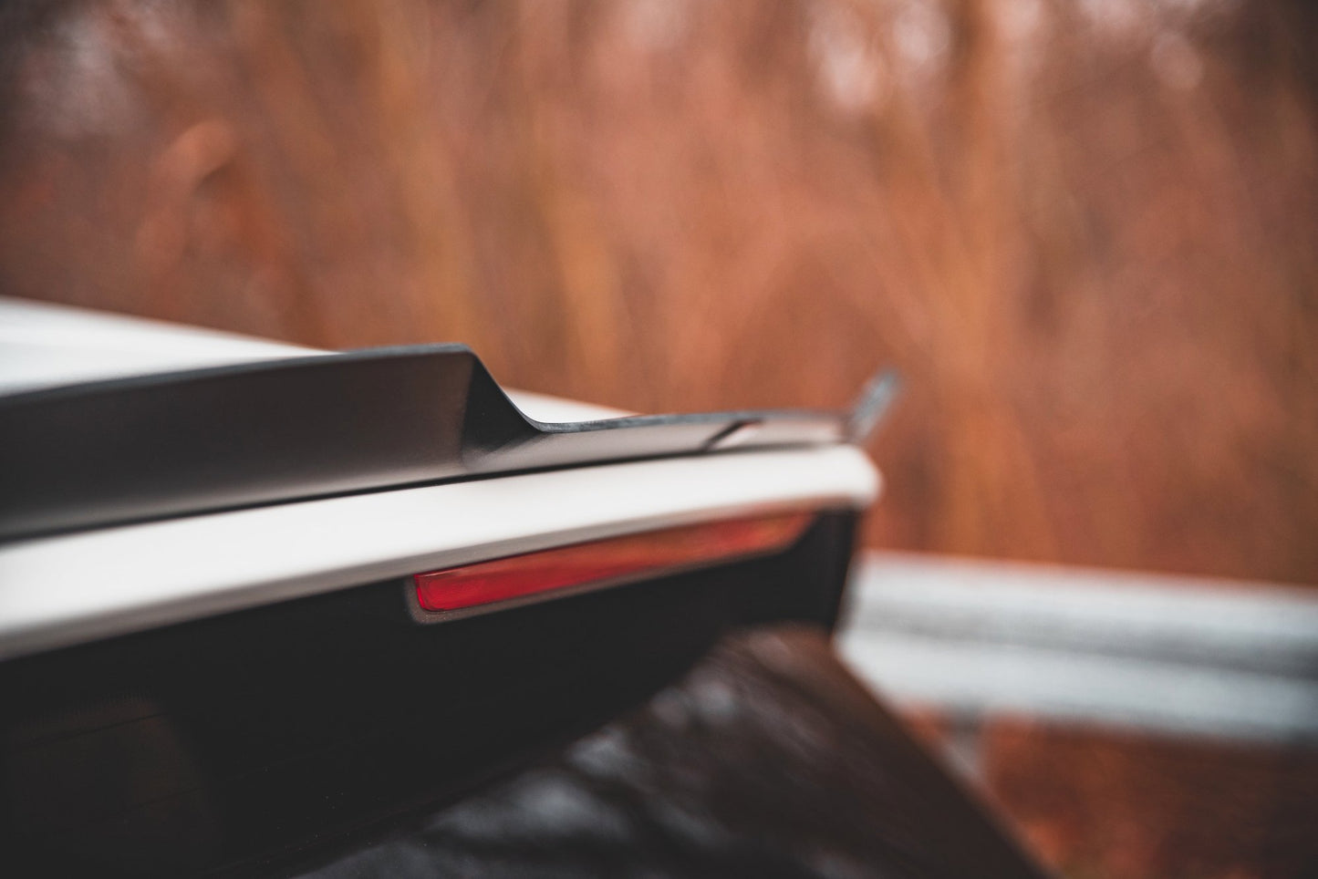 Spoiler CAP V.2 für VW Golf GTI / GTE / GTD / R-Line / R Mk8 schwarz Hochglanz