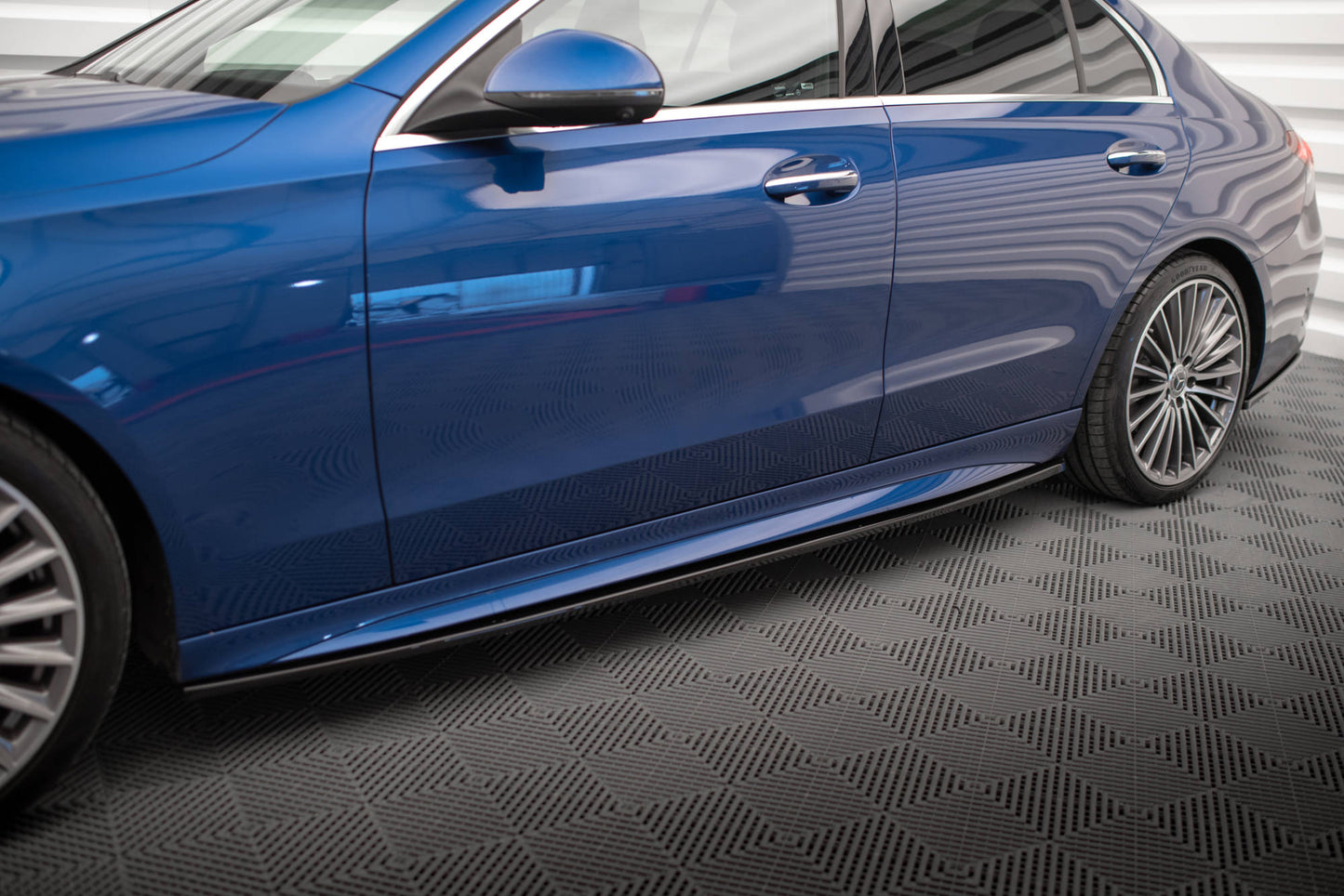 Seitenschweller Ansatz für Mercedes-Benz C AMG-Line / 43 AMG W206 schwarz Hochglanz