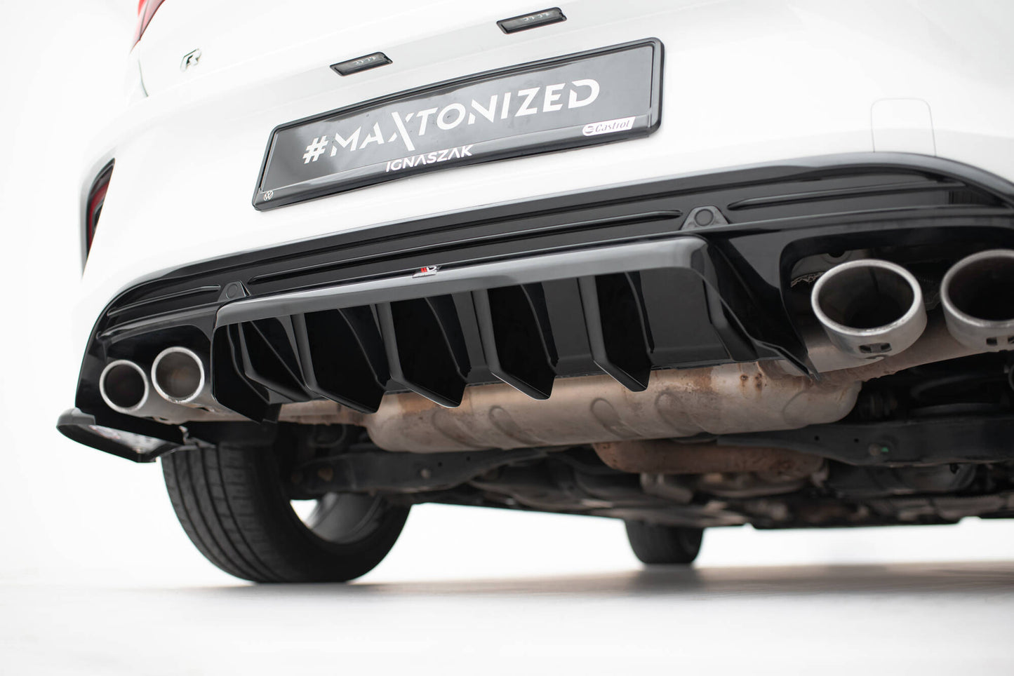 Mittlerer Diffusor Heck Ansatz DTM Look für VW T-Roc R Mk1 schwarz Hochglanz