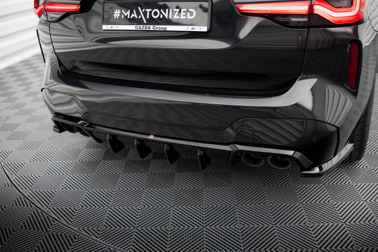 Diffusor Heck Ansatz für BMW X3 M F97 / F97 Facelift schwarz Hochglanz