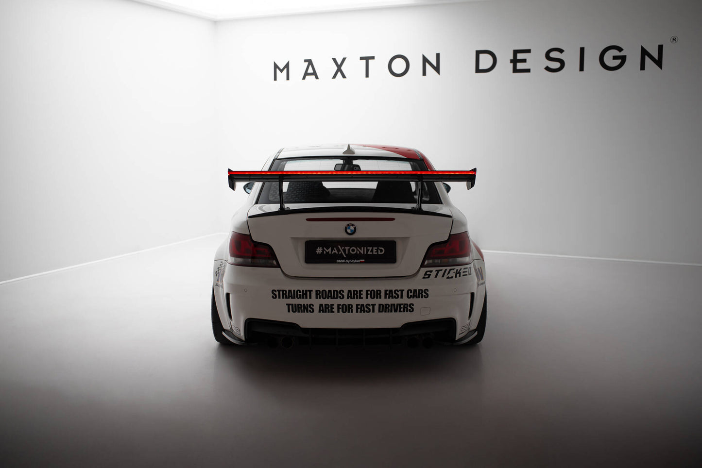 Carbon Spoiler With Internal Brackets Uprights V.1 + LED BMW 1er M E82