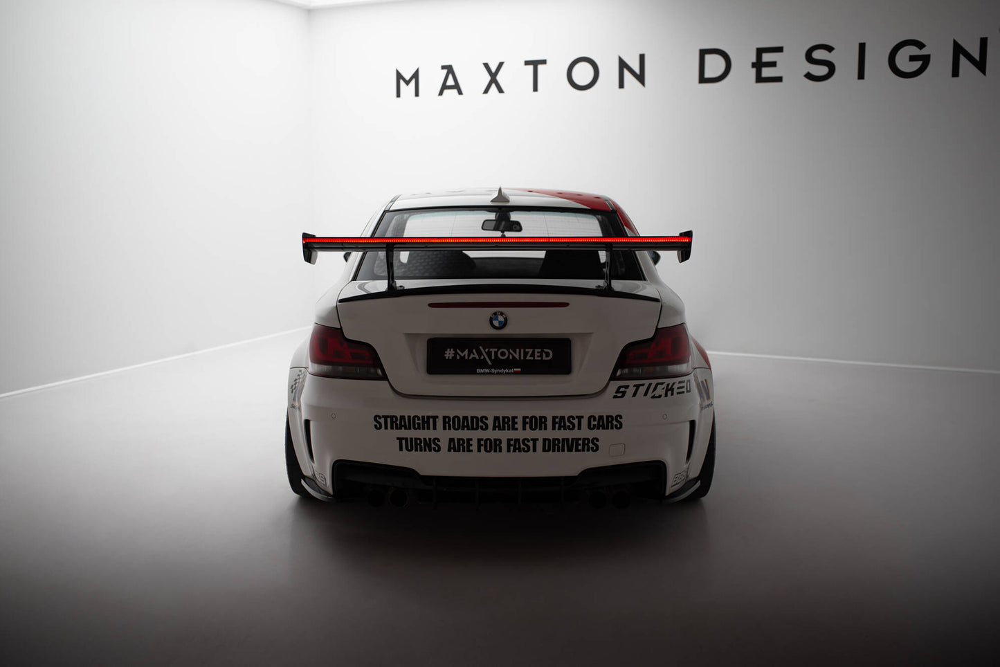 Carbon Spoiler With Internal Brackets Uprights V.2 + LED BMW 1er M E82