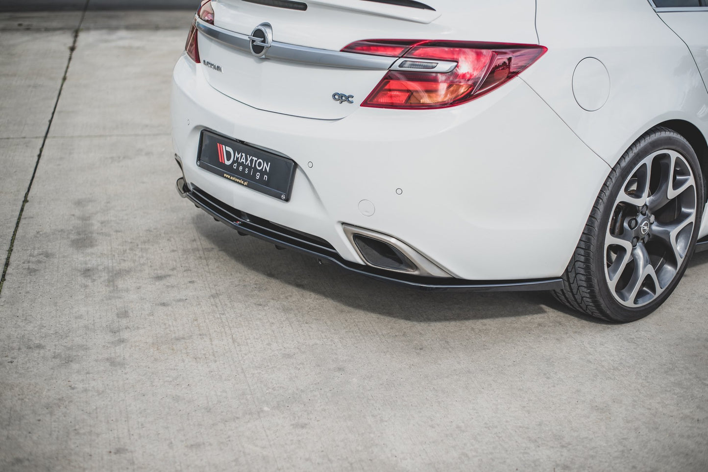 Mittlerer Cup Diffusor DTM Look Heck Ansatz für Opel Insignia Mk. 1 OPC Facelift schwarz Hochglanz
