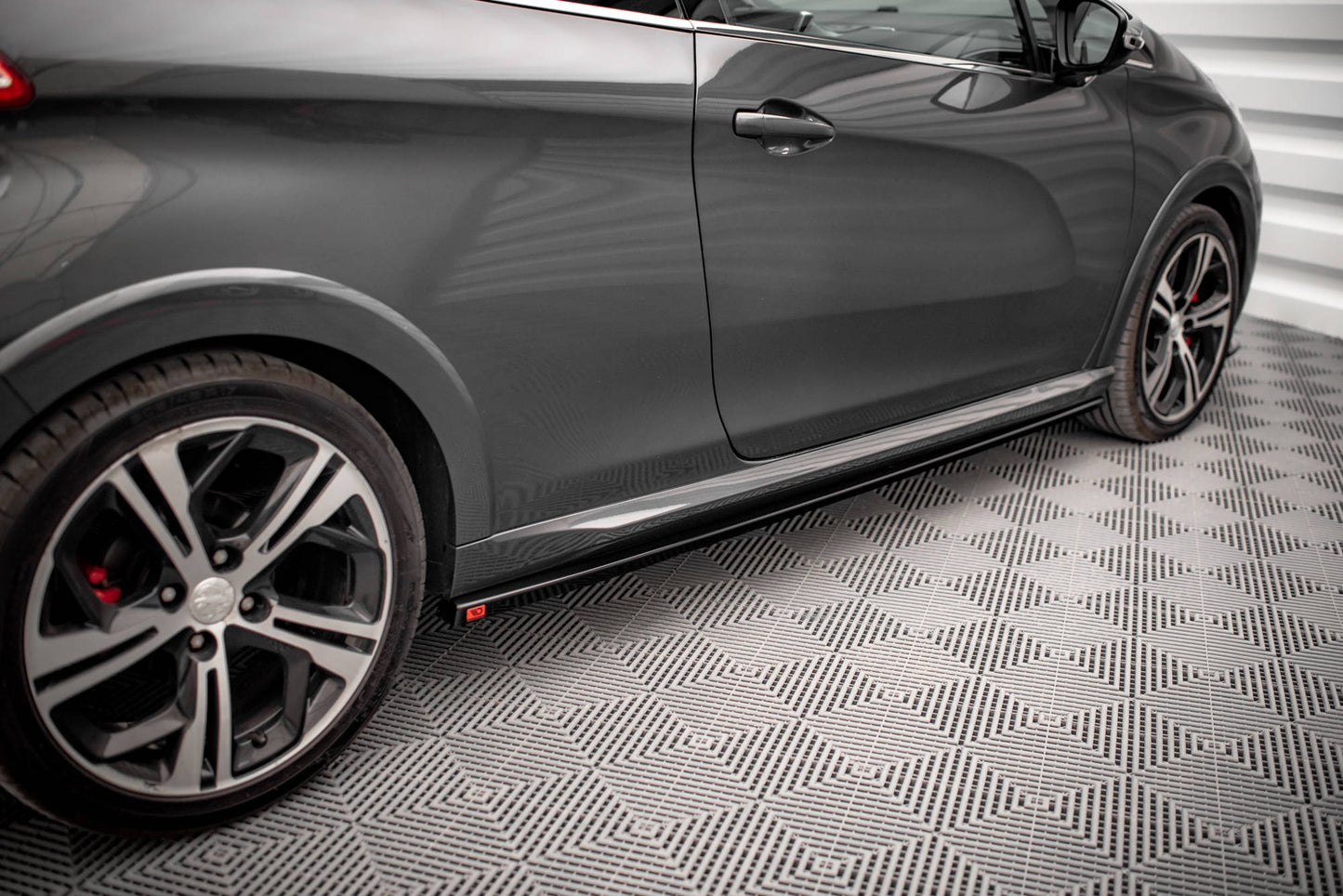 Seitenschweller Ansatz für Peugeot 208 GTi Mk1 schwarz Hochglanz