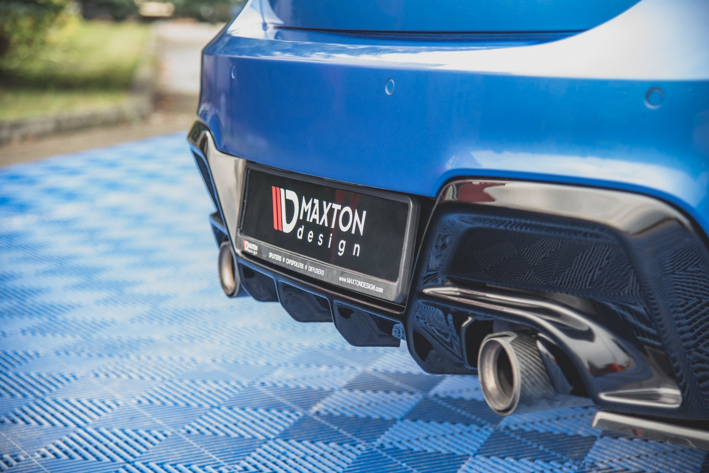 Heck Ansatz Flaps Diffusor V.2 für (Für heckansatz v.1) BMW M135i F20 schwarz Hochglanz