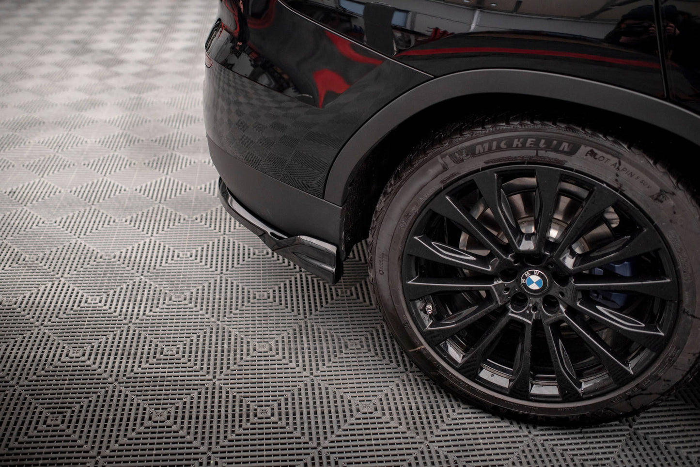 Heck Ansatz Flaps Diffusor für BMW X3 G01 schwarz Hochglanz