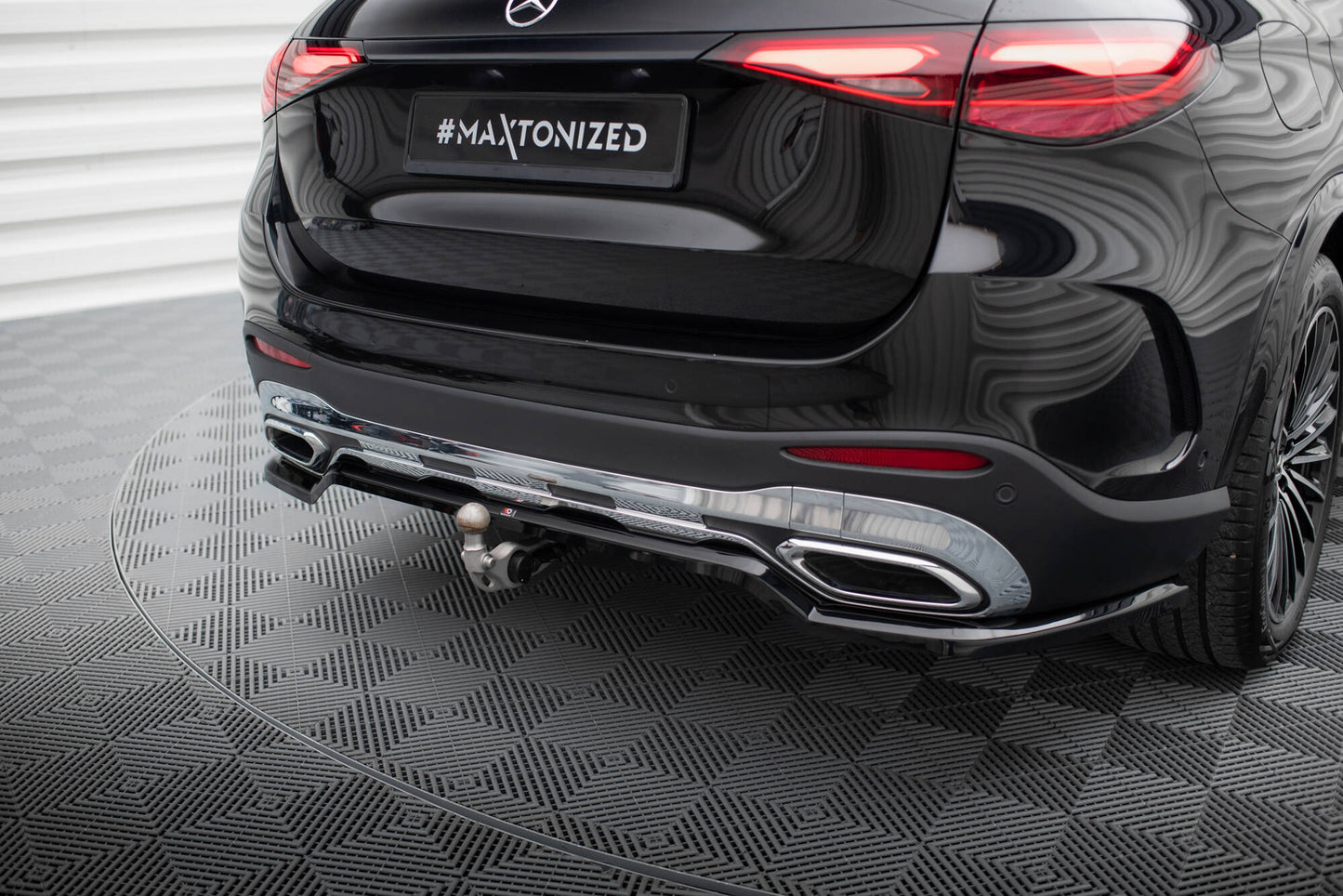 Mittlerer Cup Diffusor DTM Look Heck Ansatz für Mercedes-Benz GLC AMG-Line X254 schwarz Hochglanz