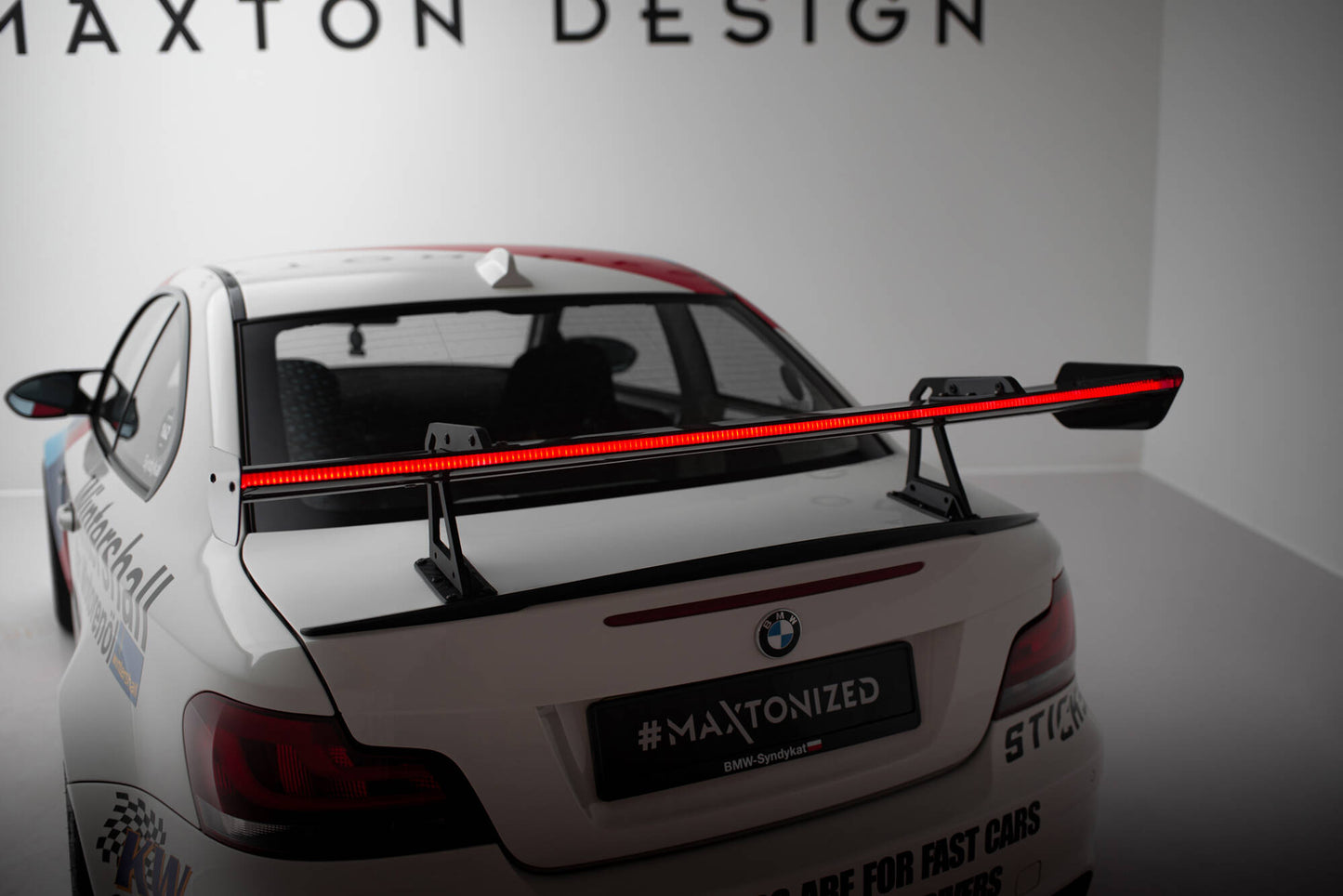 Carbon Spoiler With Upper Swan Mounting + LED BMW 1er M E82