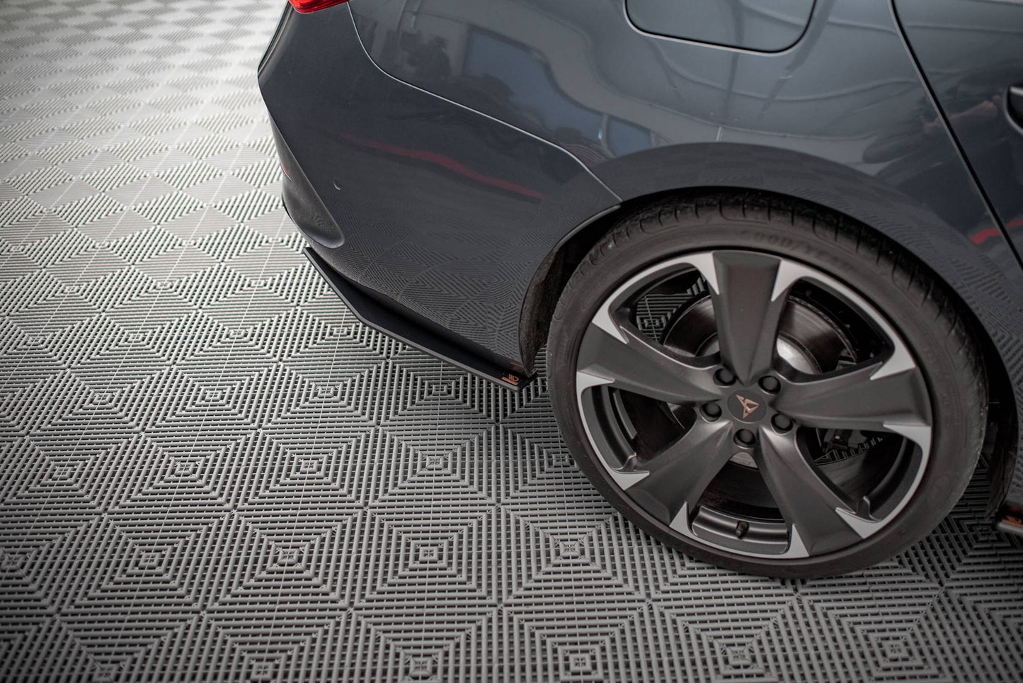 Street Pro Heck Ansatz Flaps Diffusor für Cupra Leon ST Mk1