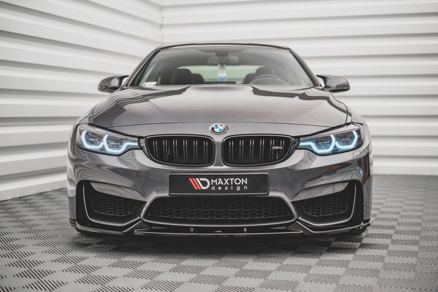 Front Ansatz für BMW M4 F82 schwarz Hochglanz