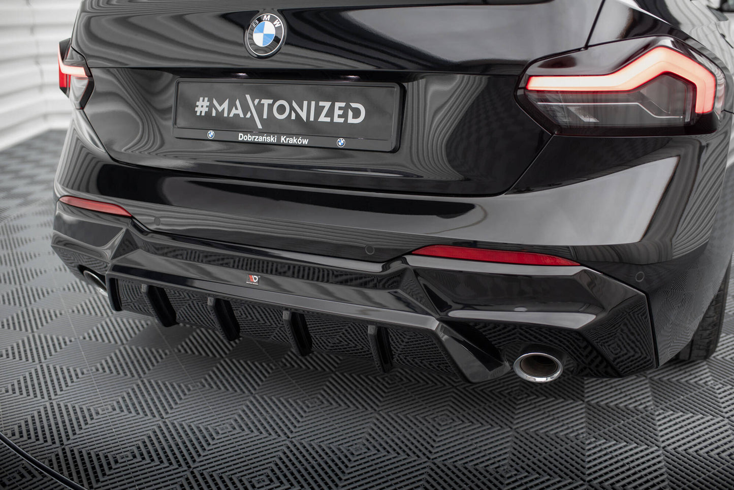 Diffusor Heck Ansatz für BMW 2 G42 schwarz Hochglanz