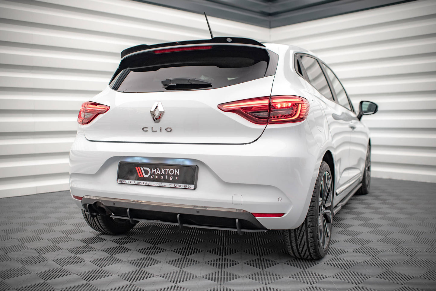 Spoiler CAP für Renault Clio Mk5 schwarz Hochglanz
