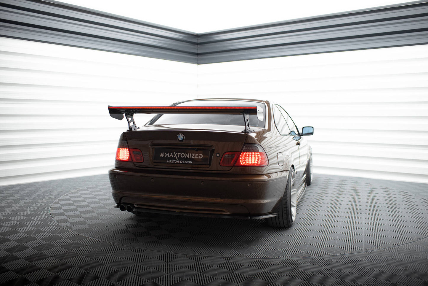 Carbon Spoiler With External Brackets Uprights + LED BMW 3er Coupe E46