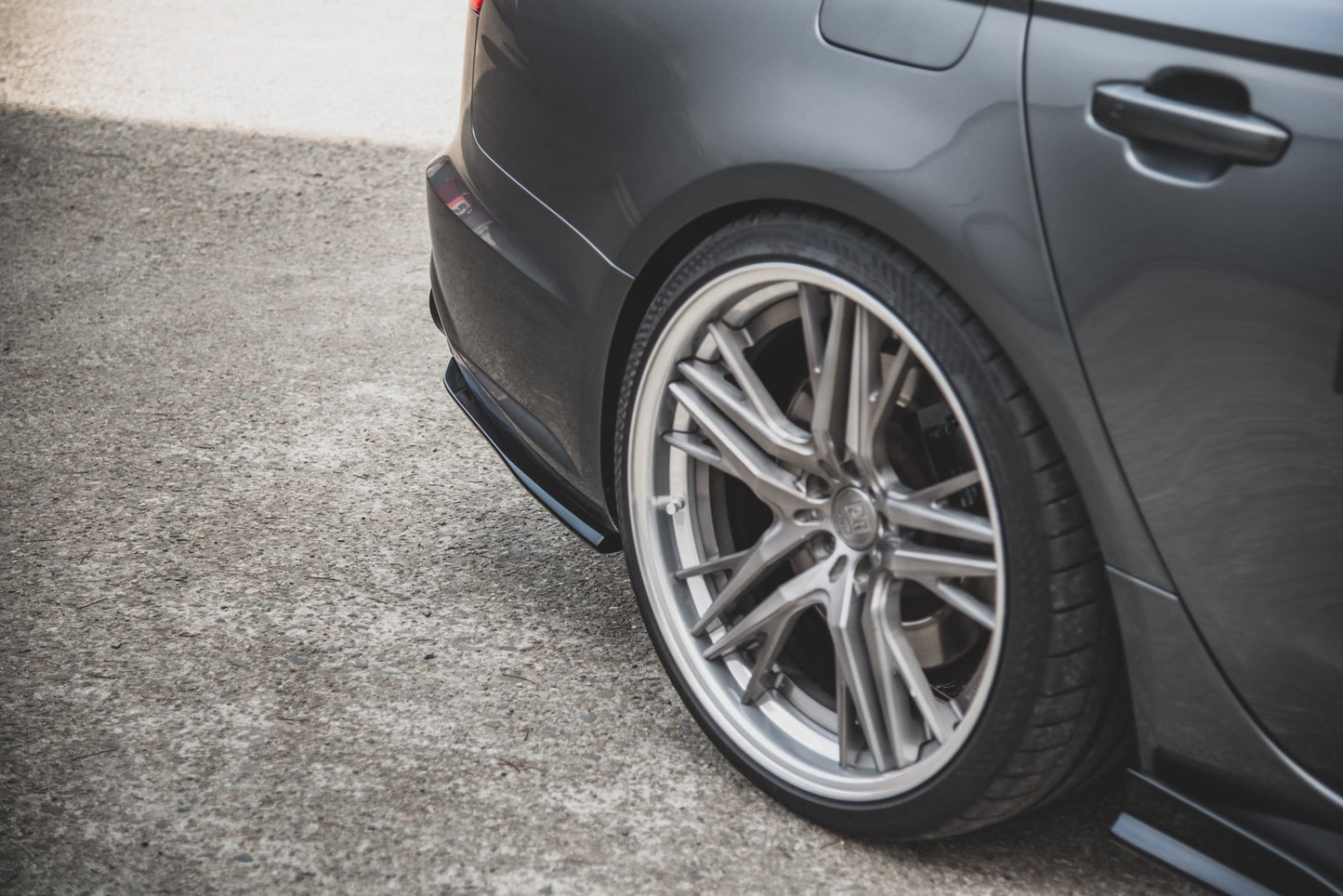 Heck Ansatz Flaps Diffusor für Audi A6 / A6 C7 S-line/ S6 C7 Facelift