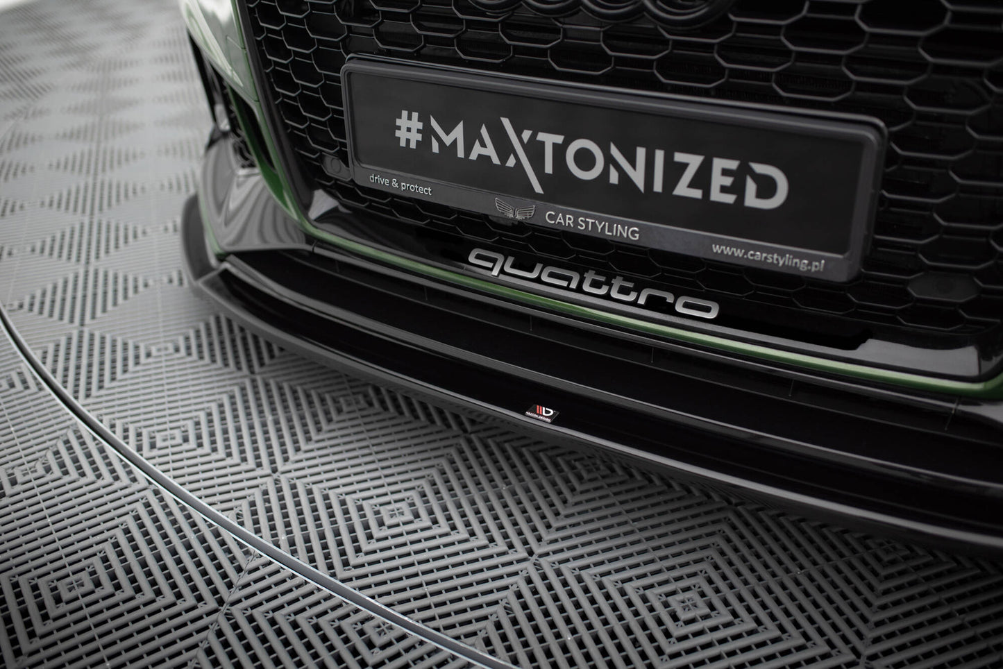 Front Ansatz V.2 für AUDI RS4 B9 schwarz Hochglanz