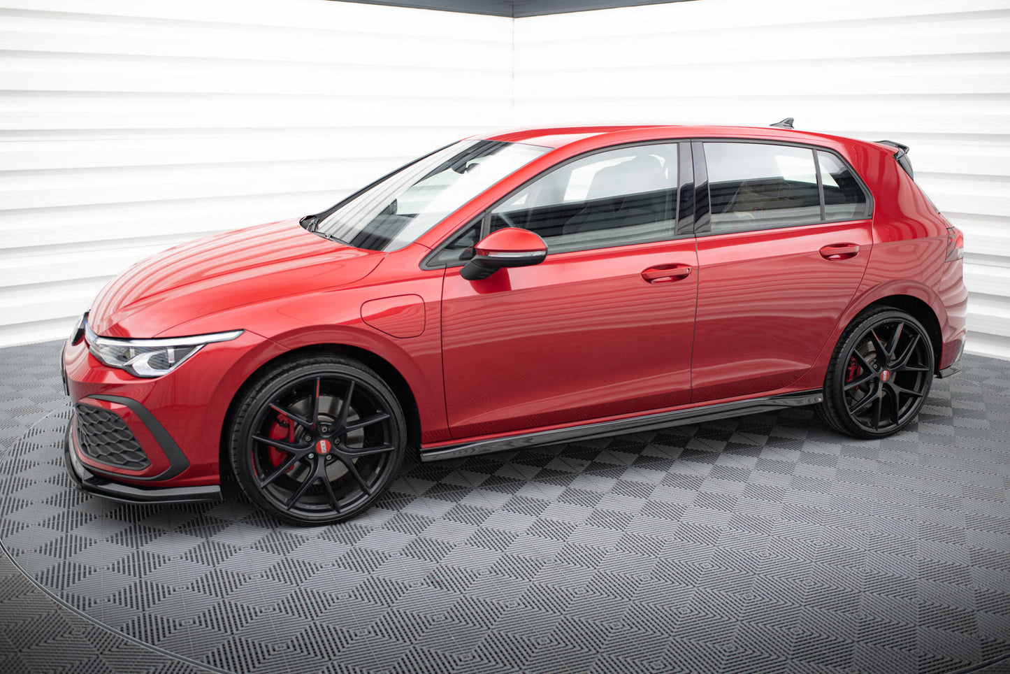 Seitenschweller Ansatz für V.3 für VW Golf GTI / GTE / GTI Clubsport / GTD / R-Line Mk8 schwarz Hochglanz
