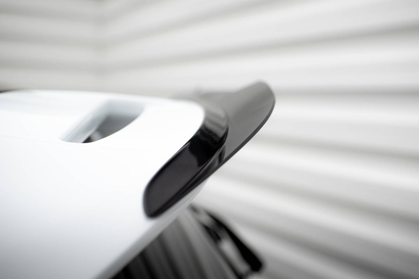 Spoiler CAP für Ford Fiesta ST Mk7 FL schwarz Hochglanz