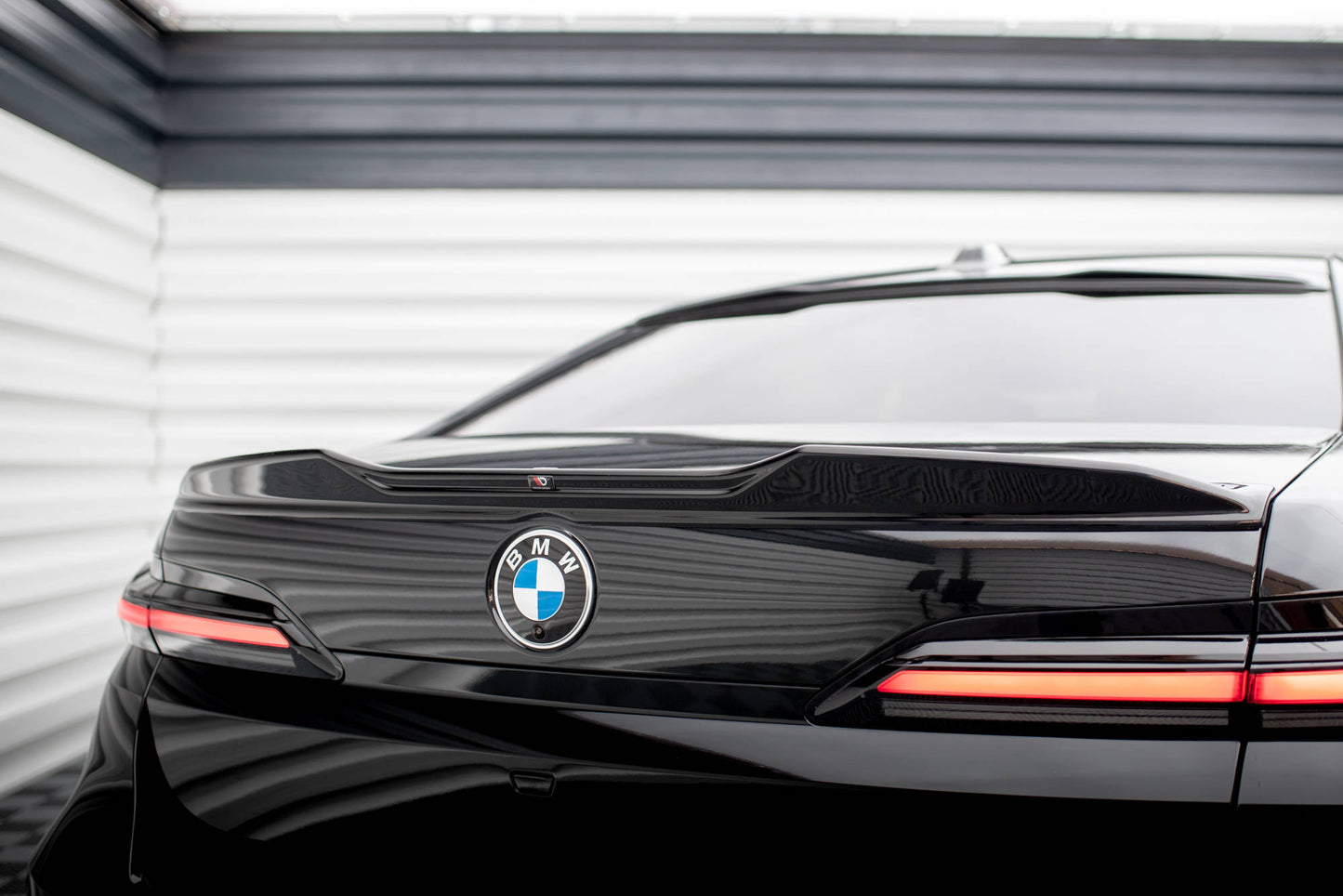 Spoiler CAP 3D für BMW 7 G70 schwarz Hochglanz
