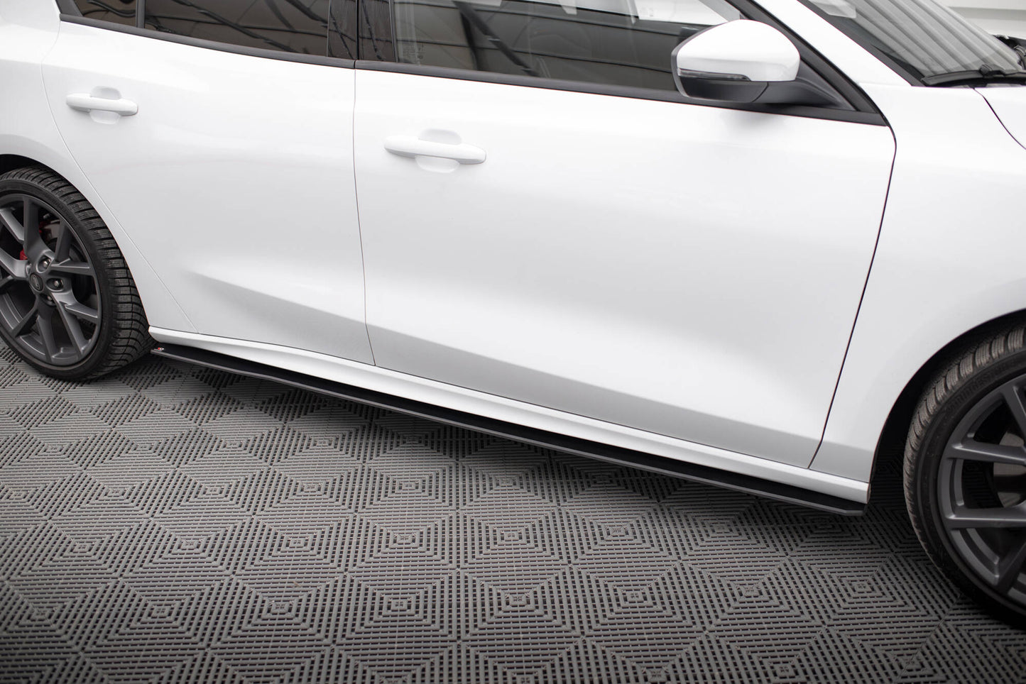 Street Pro Seitenschweller Ansatz für Ford Focus ST / ST-Line Mk4