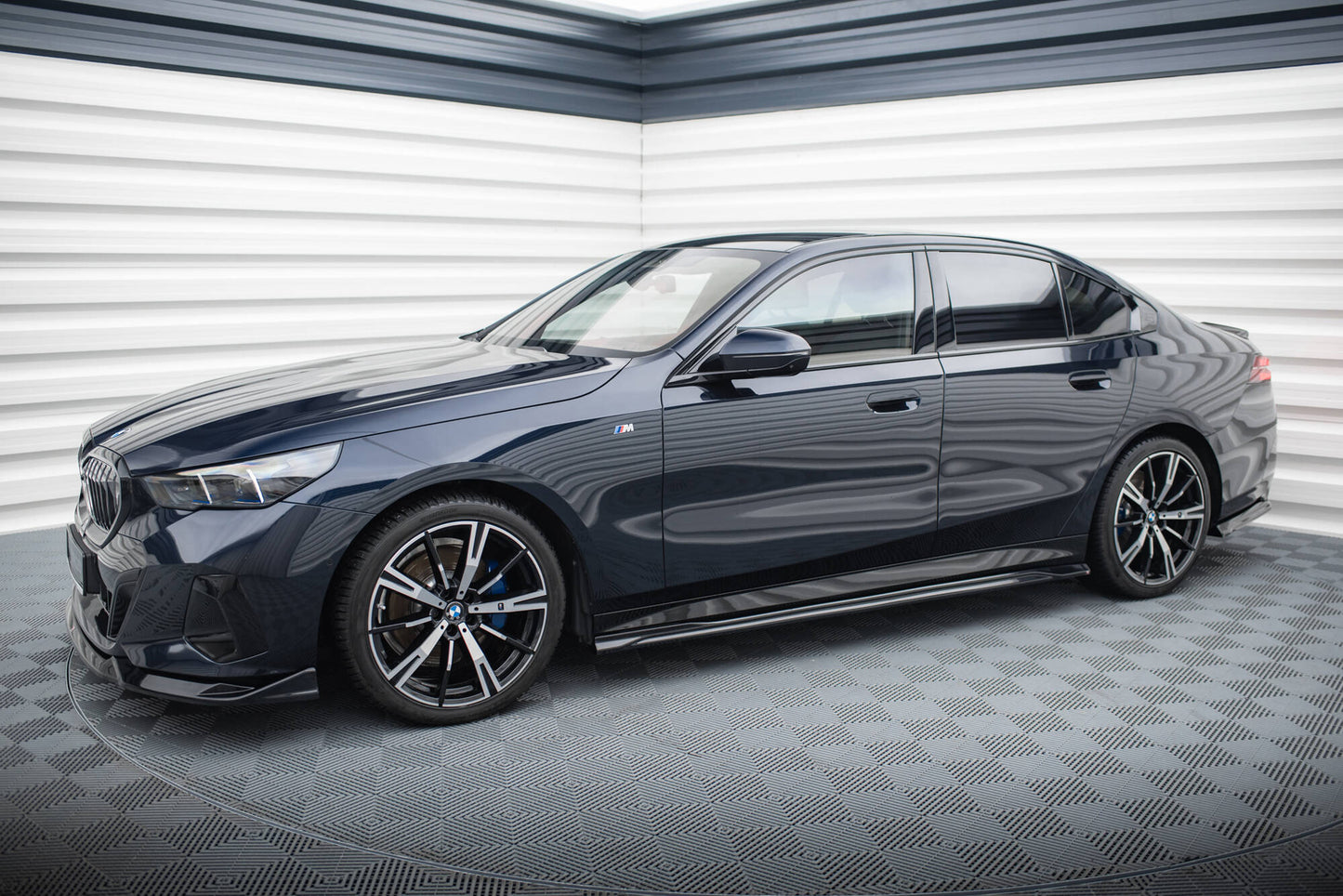 Seitenschweller Ansatz für V.1 für BMW 5er M-Paket G60 schwarz Hochglanz