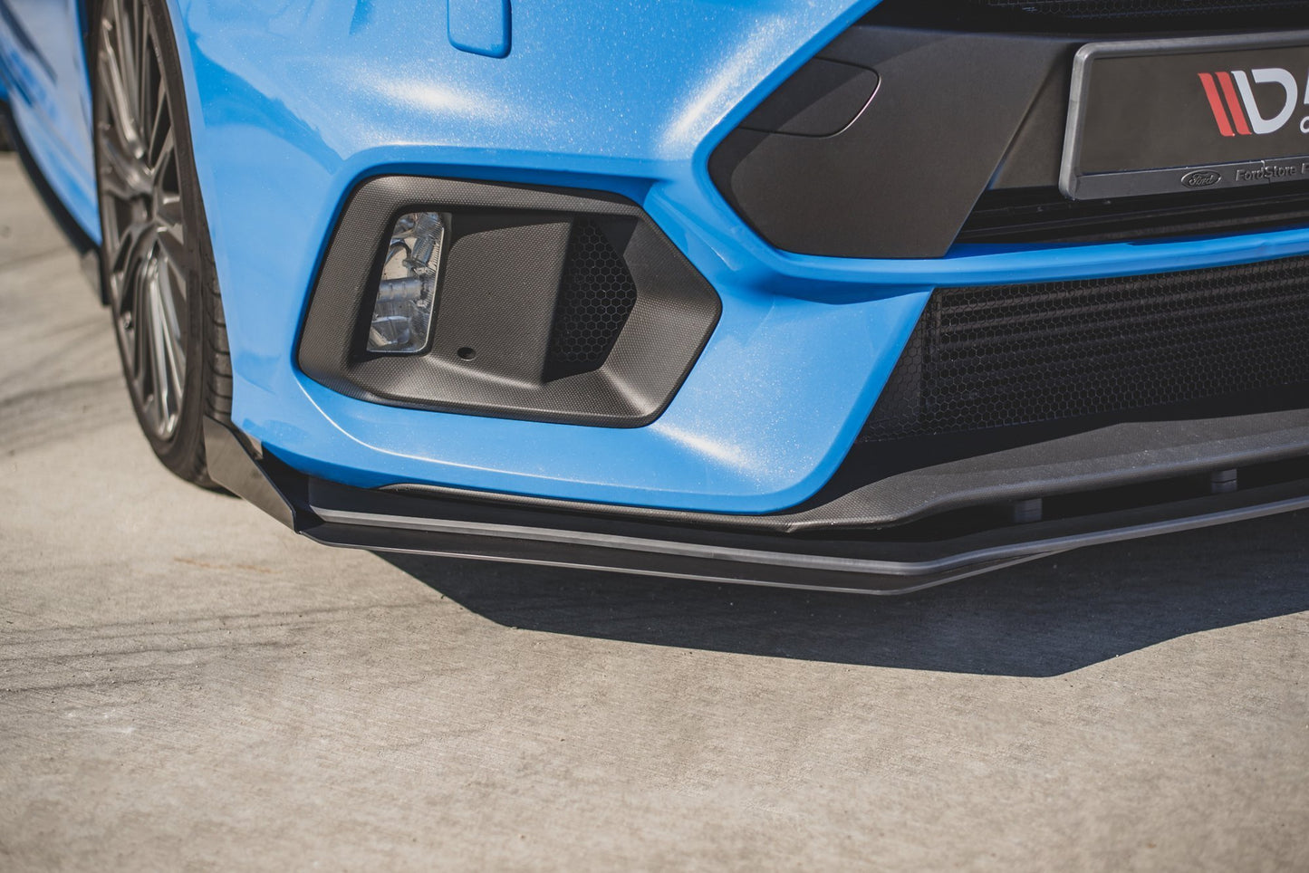 Street Pro Front Ansatz für + Flaps für Ford Focus RS Mk3 schwarz Hochglanz