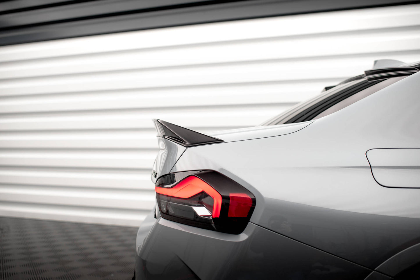Spoiler CAP 3D für BMW 2 Coupe G42 / M2 G87 schwarz Hochglanz