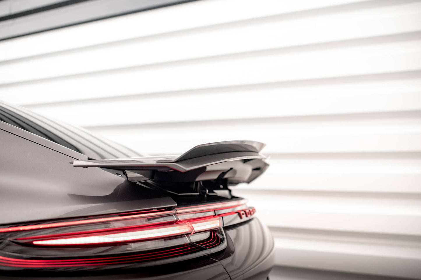 Spoiler CAP für Porsche Panamera GTS / Panamera E-Hybrid / Panamera Turbo S E-Hybrid 971 schwarz Hochglanz