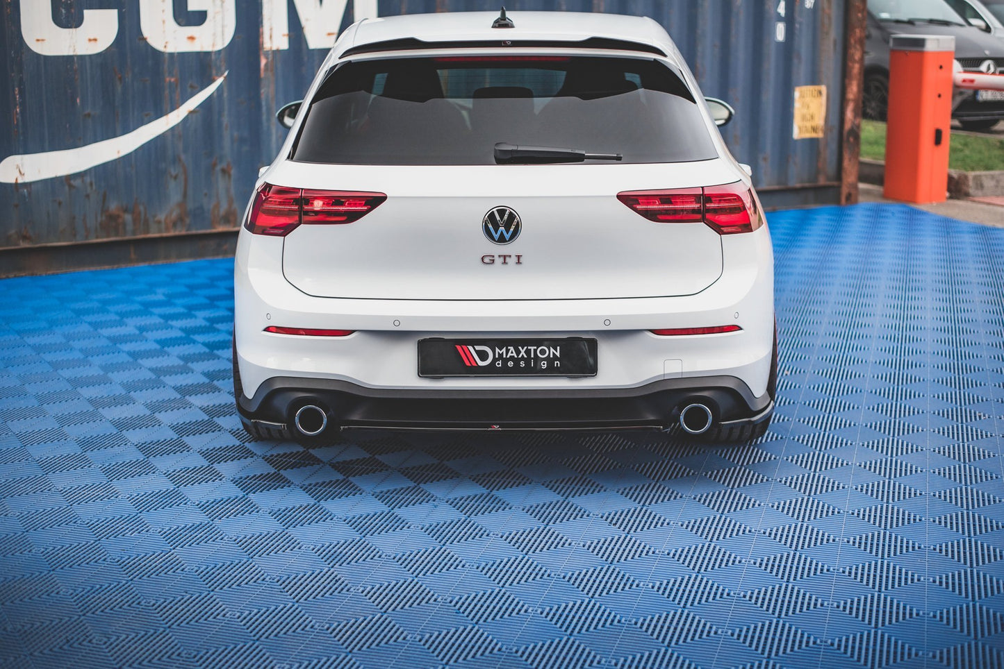 Heckansatz VW Golf GTI Mk8 schwarz Hochglanz