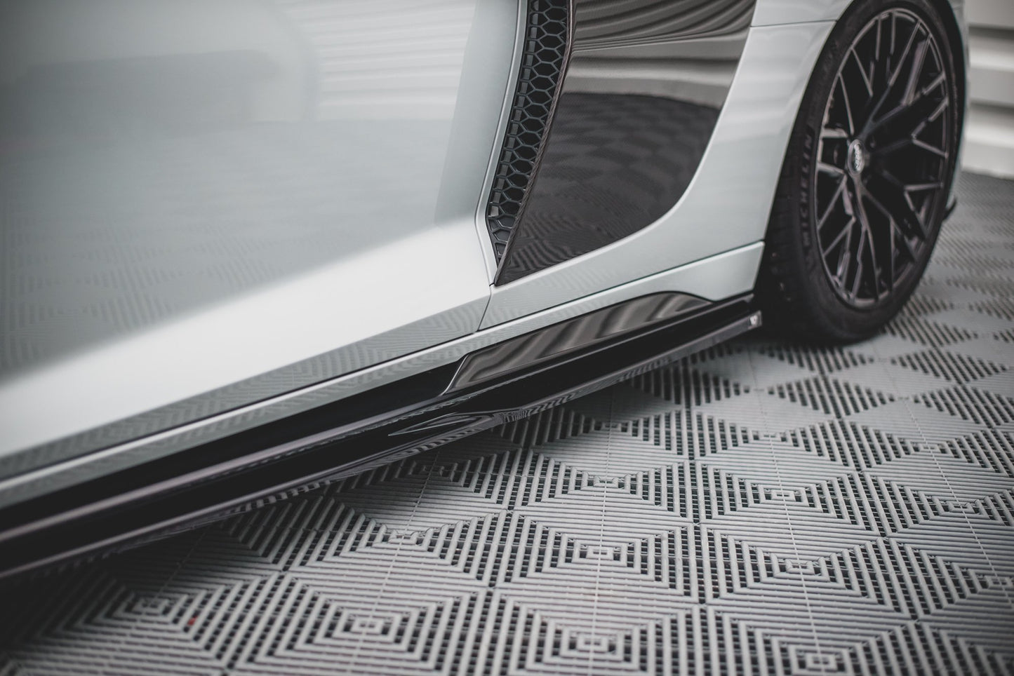 Seitenschweller Ansatz für Audi R8 Mk2 Facelift schwarz Hochglanz