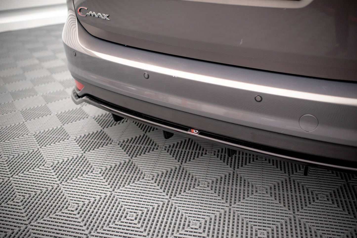 Mittlerer Cup Diffusor DTM Look Heck Ansatz für Ford C-Max Mk2 schwarz Hochglanz