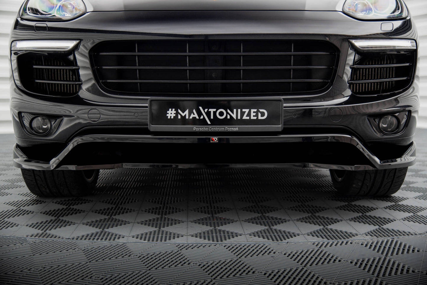 Front Ansatz für Porsche Cayenne Mk2 Facelift schwarz Hochglanz