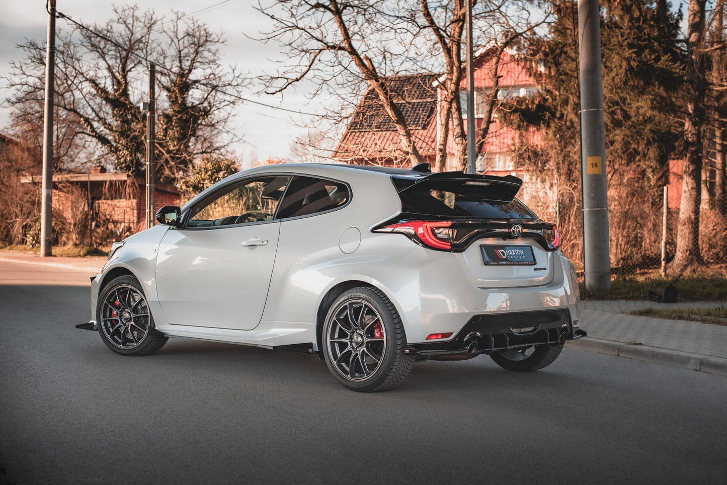 Street Pro Seitenschweller Ansatz für + Flaps Toyota GR Yaris Mk4 schwarz Hochglanz