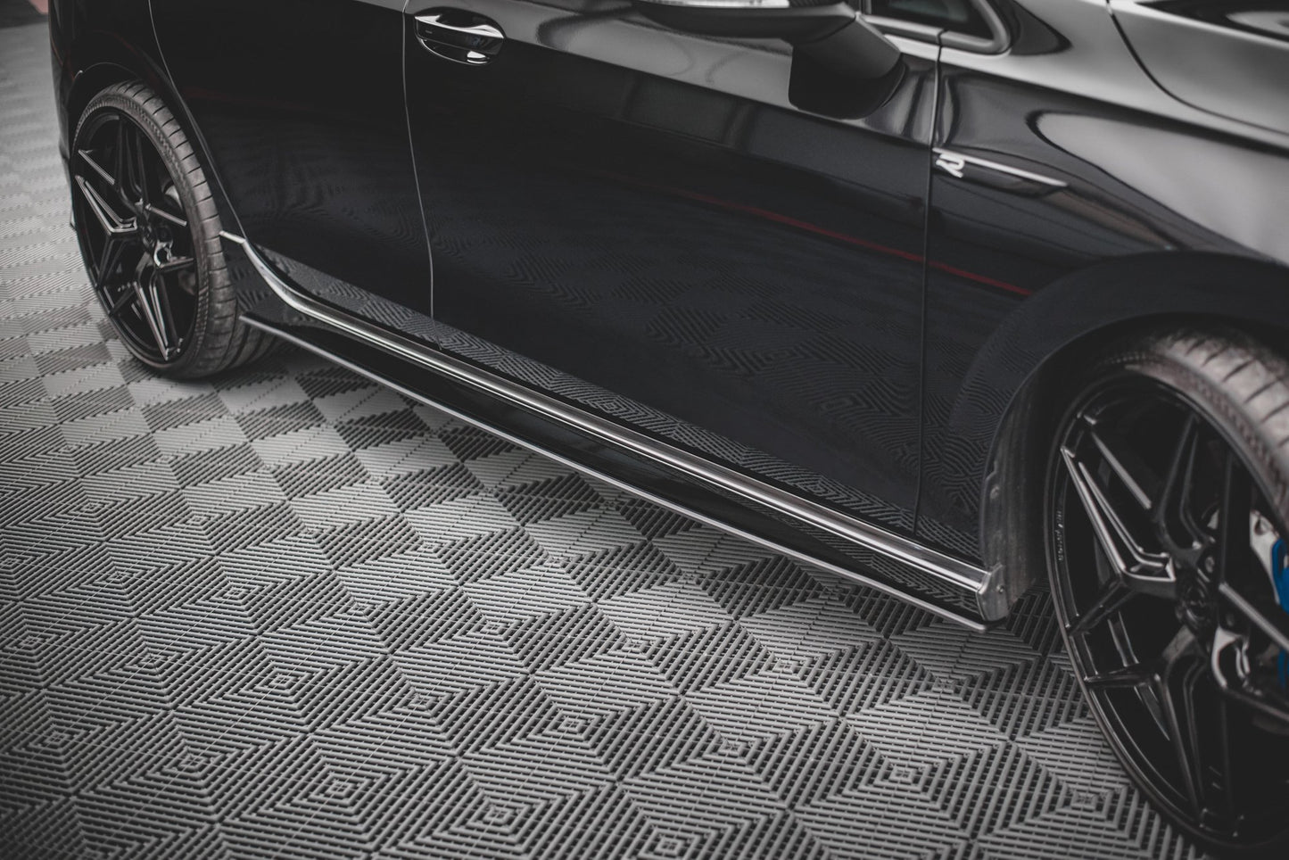 Street Pro Seitenschweller Ansatz für VW Golf R Mk8 Facelift