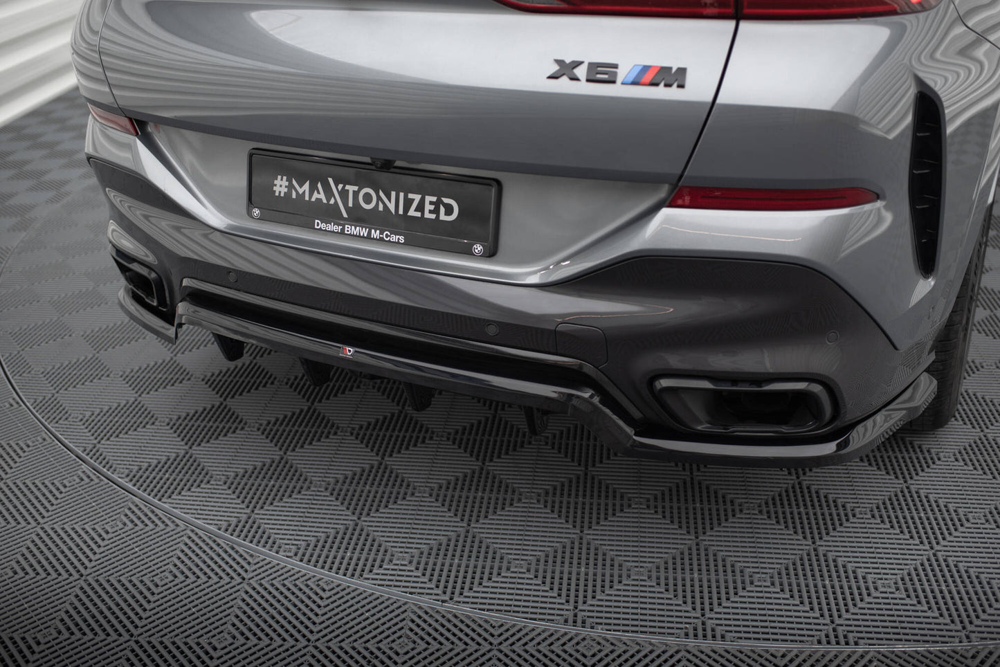Mittlerer Cup Diffusor DTM Look Heck Ansatz für V.1 BMW X6 M-Paket G06 Facelift schwarz Hochglanz