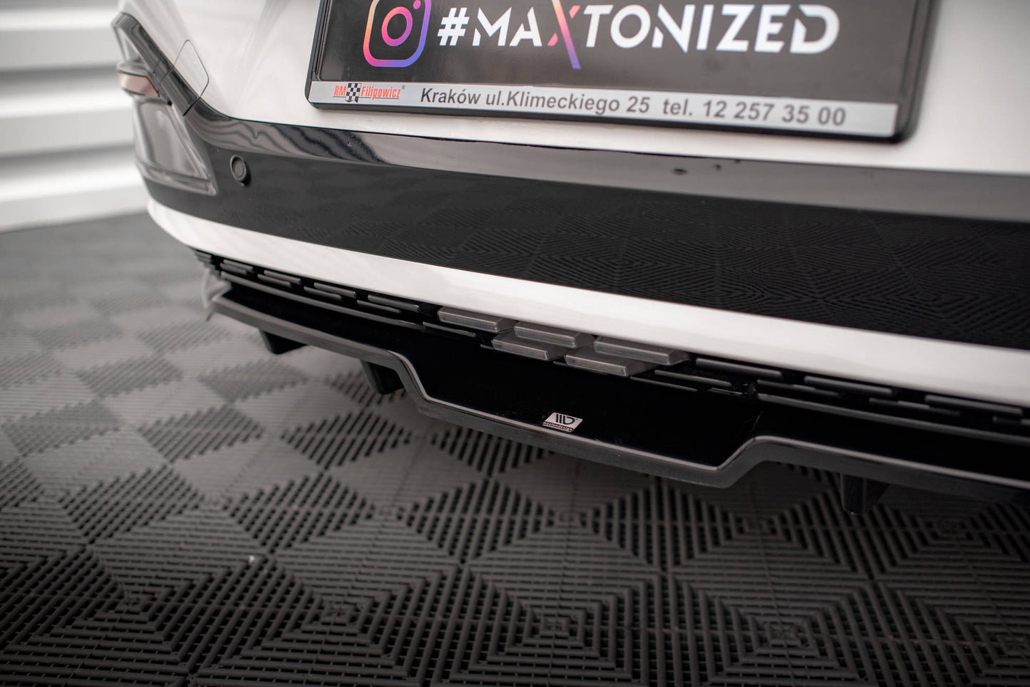 Mittlerer Cup Diffusor DTM Look Heck Ansatz für Kia EV6 GT-Line Mk1 schwarz Hochglanz