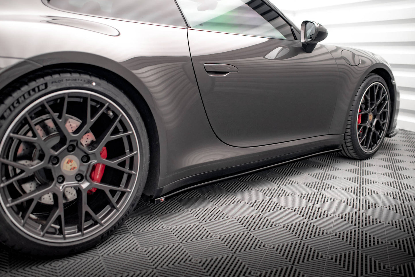 Seitenschweller Ansatz für Porsche 911 Carrera 4S 992 schwarz matt