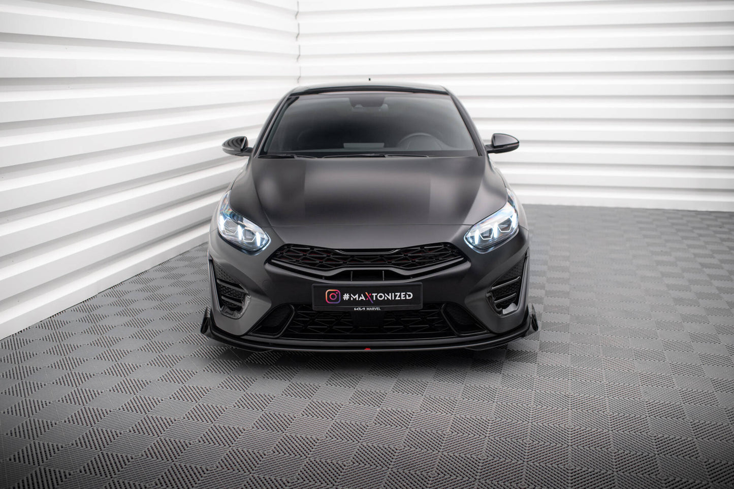 Street Pro Front Ansatz für +Flaps für + Flaps Kia Proceed GT Mk3 Facelift / Ceed GT / GT - Line Mk1 Facelift schwarz Hochglanz