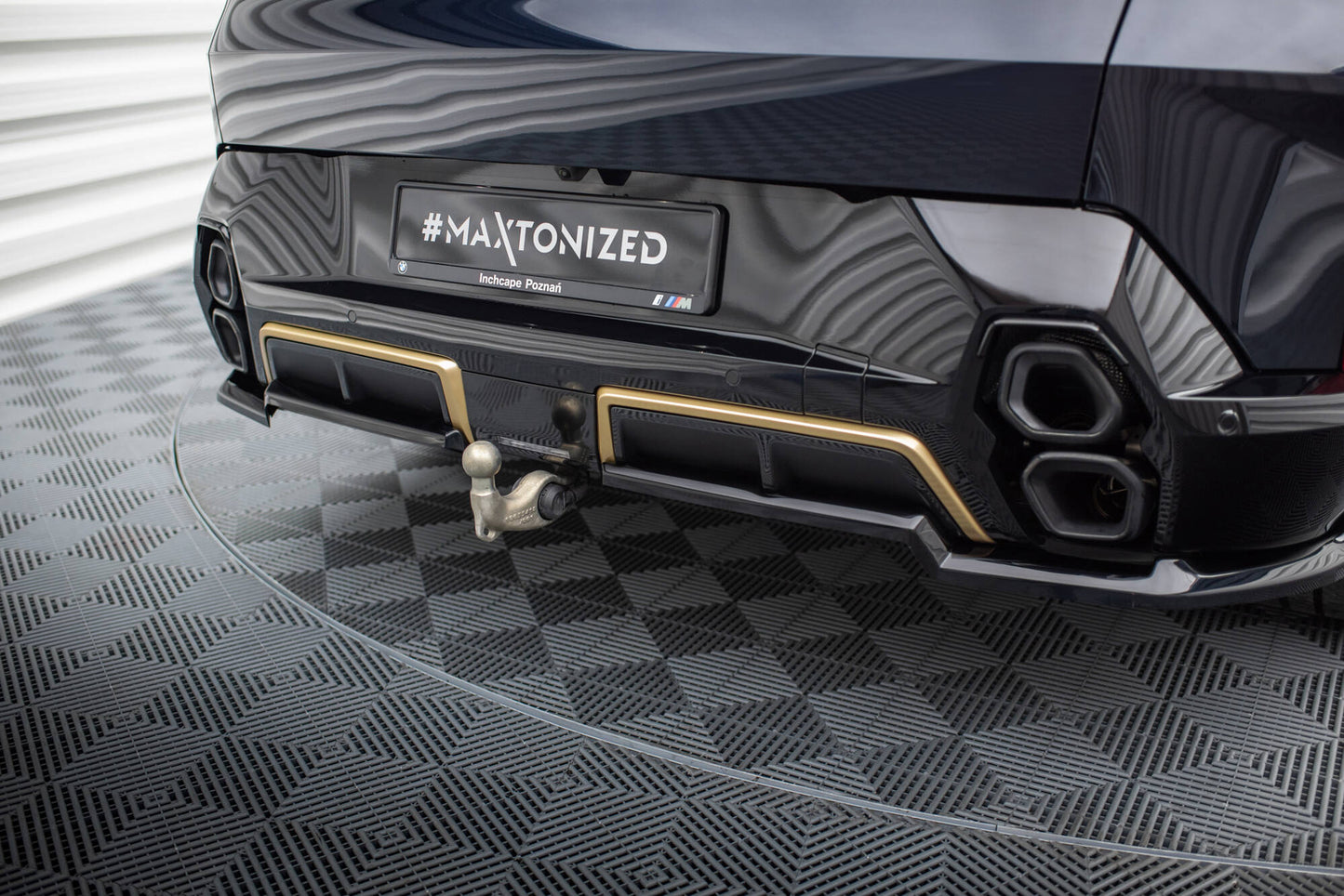 Mittlerer Cup Diffusor DTM Look Heck Ansatz für BMW XM G09 schwarz Hochglanz