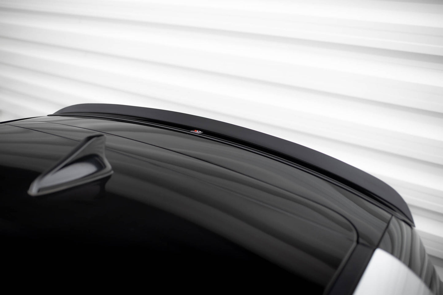 Spoiler CAP für HYUNDAI I30 MK3 HATCHBACK schwarz Hochglanz
