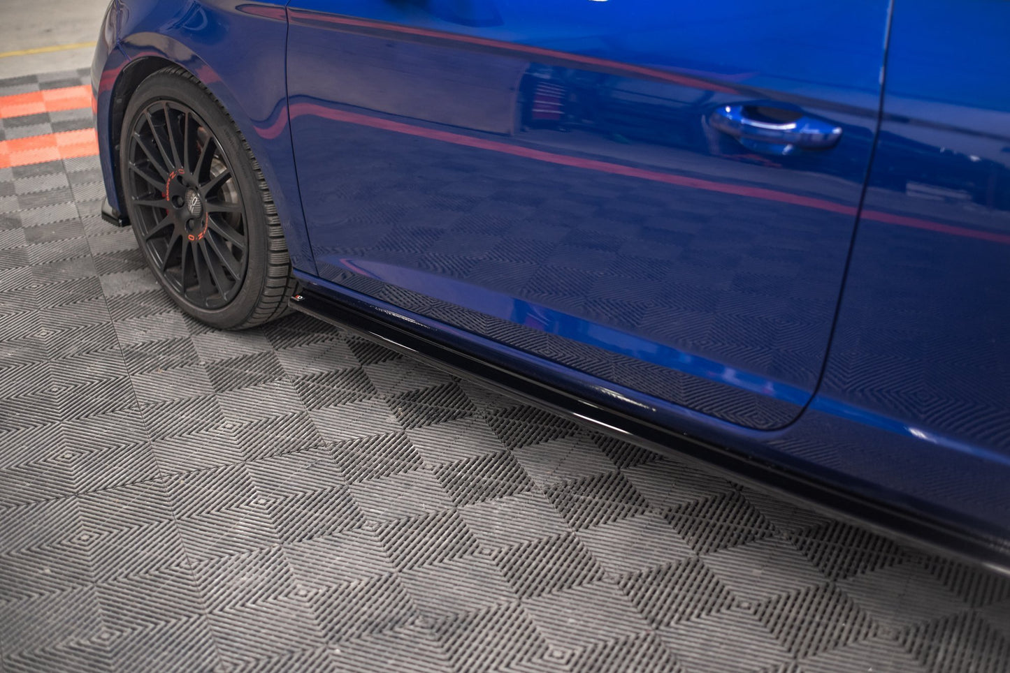 Seitenschweller Ansatz für Seat Leon Cupra / FR SC Mk3 / Mk3 FL schwarz Hochglanz