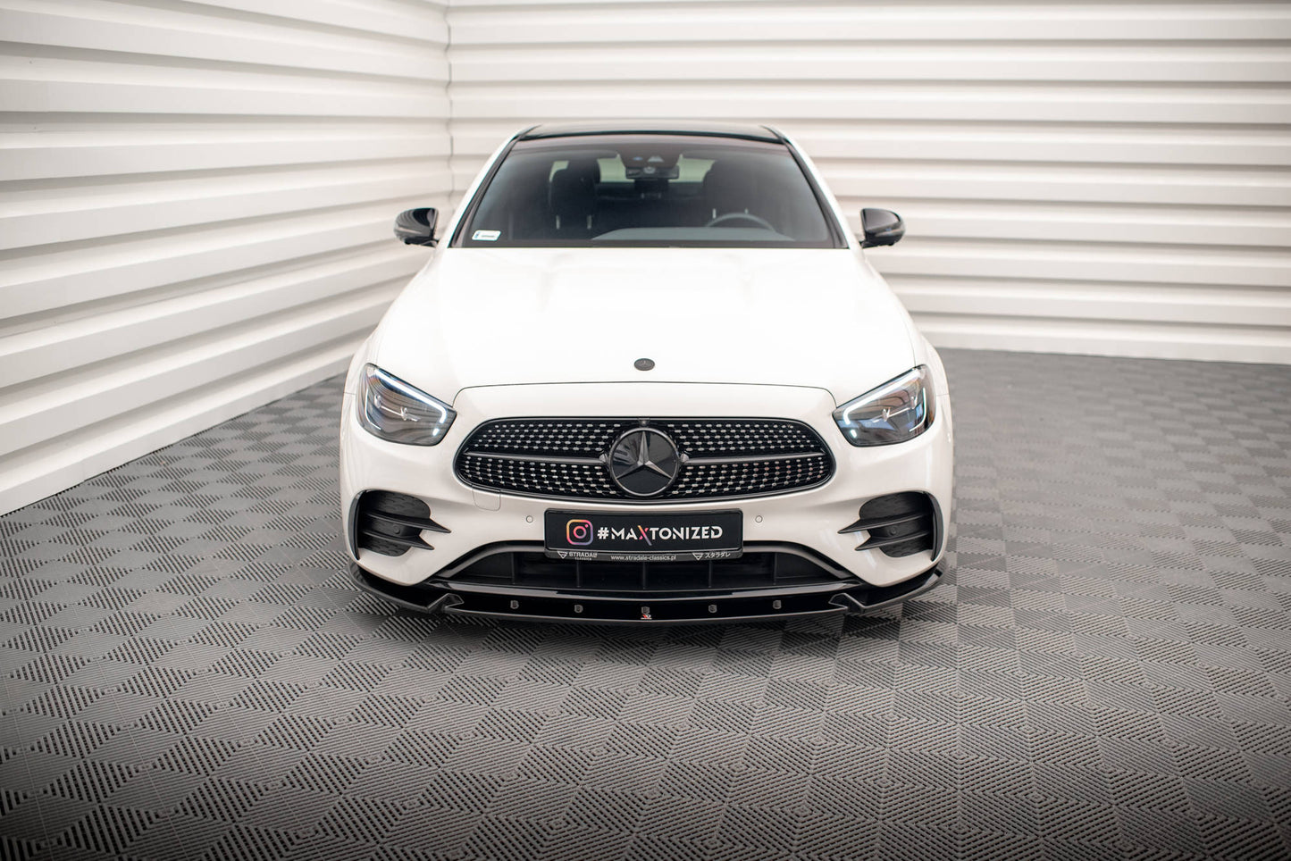 Front Ansatz V.2 für Mercedes-Benz E AMG-Line W213 Facelift schwarz Hochglanz