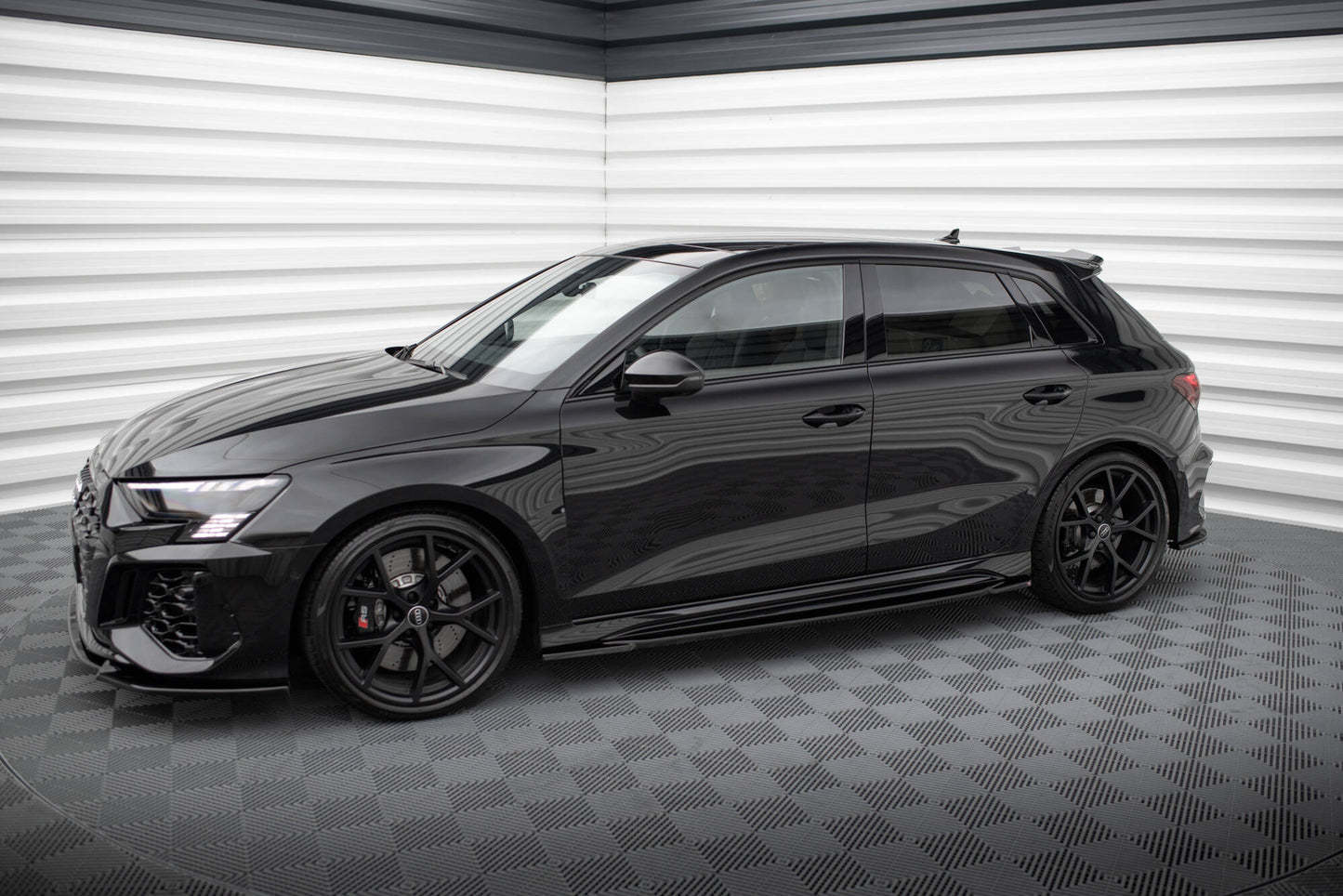 Seitenschweller Ansatz für Audi RS3 Sportback 8Y schwarz Hochglanz