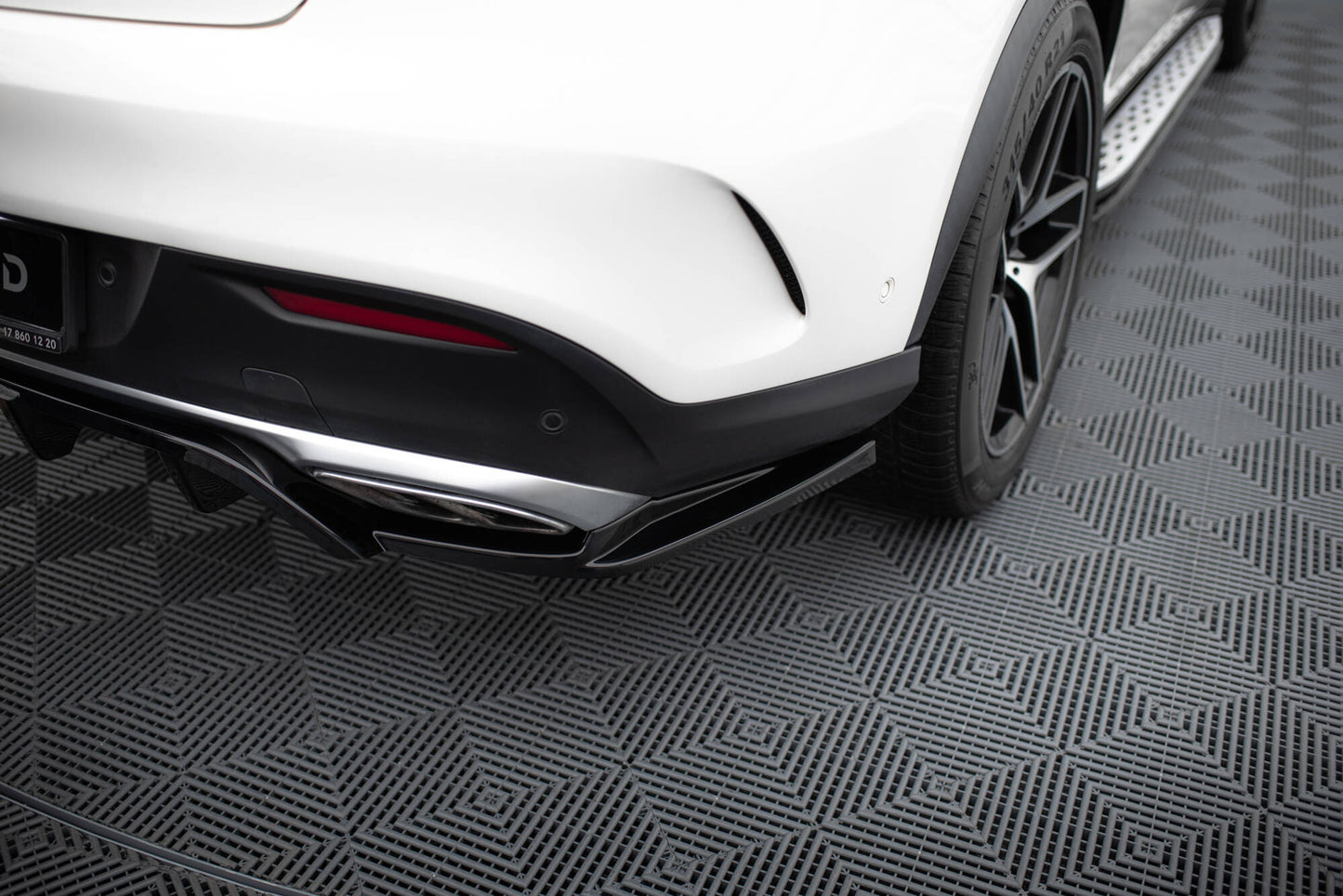 Mittlerer Cup Diffusor DTM Look Heck Ansatz für Mercedes-AMG GLE 43 Coupe C292 schwarz Hochglanz