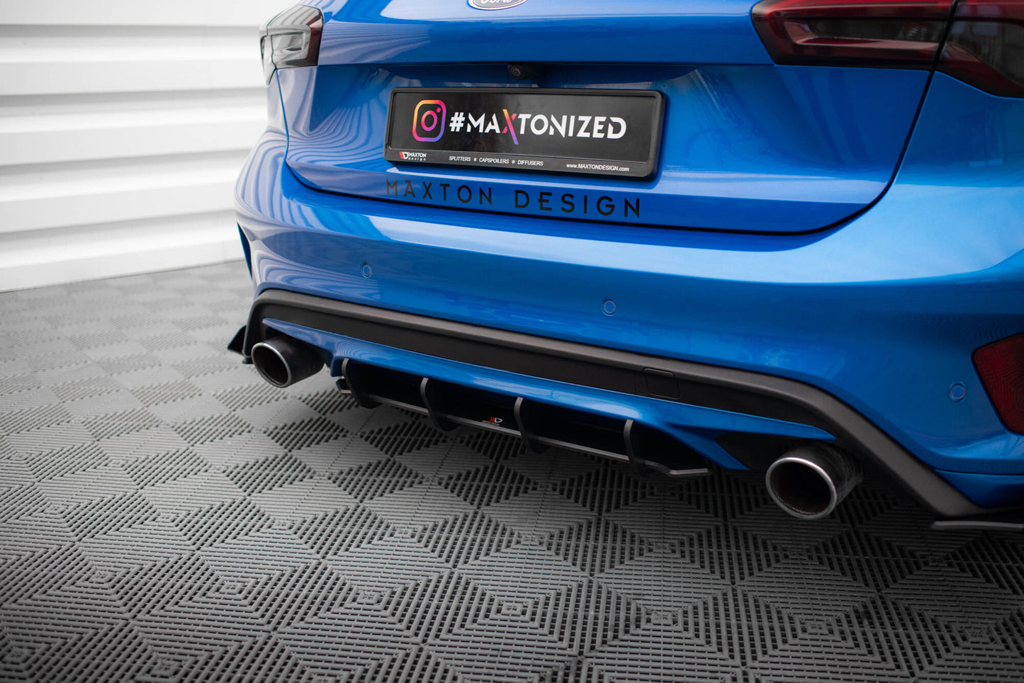 Robuste Racing Heckschürze für Ford Focus ST Mk4