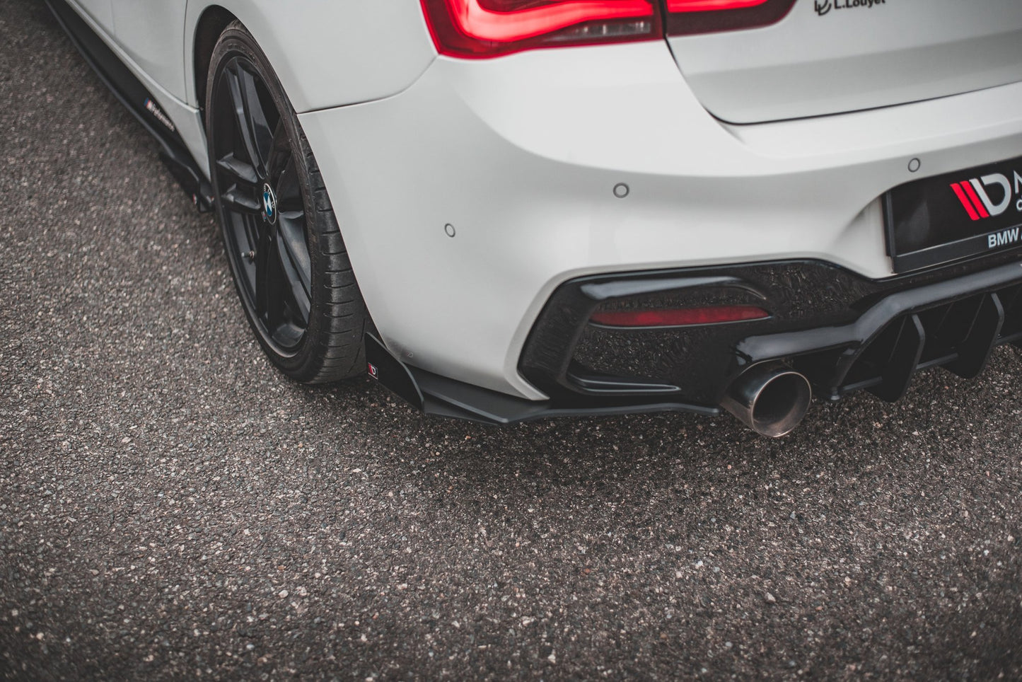Street Pro Heck Ansatz Flaps Diffusor V.3 +Flaps für BMW 1er M140i schwarz Hochglanz