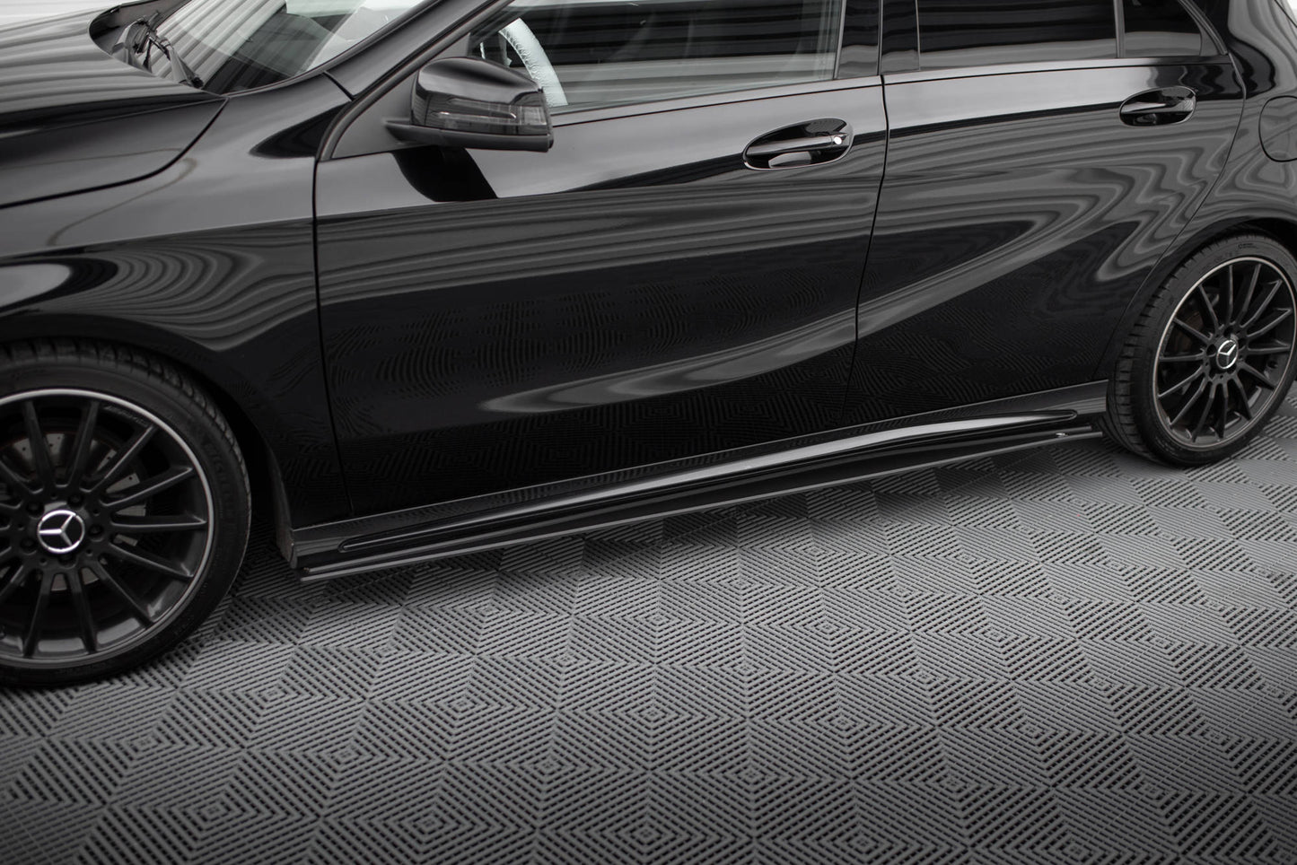 Street Pro Seitenschweller Ansatz für Mercedes-Benz A AMG-Line W176 Facelift