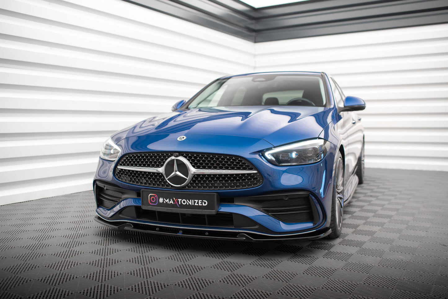 Front Ansatz V.1 für Mercedes-Benz C AMG-Line / 43 AMG W206 schwarz Hochglanz